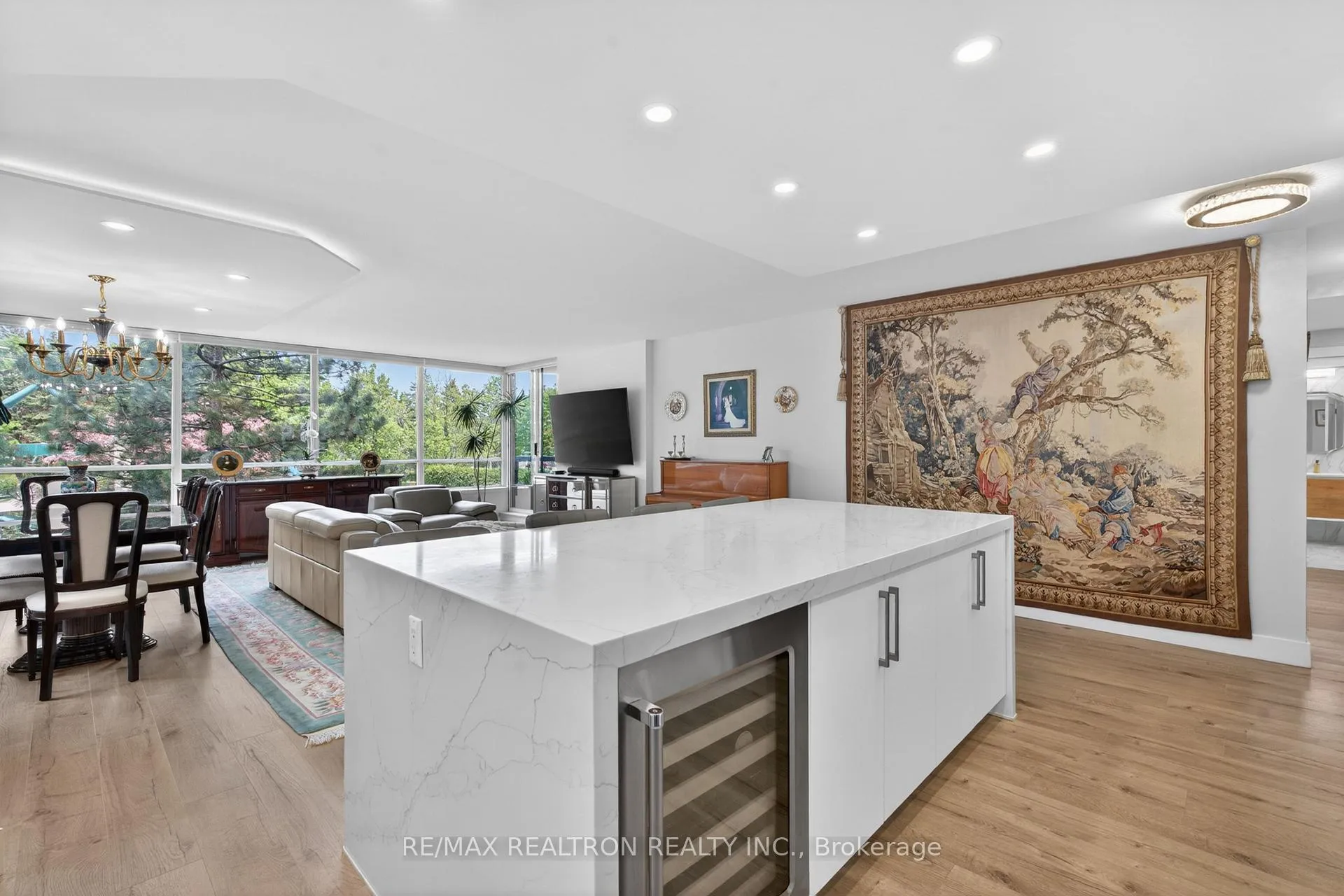 Photo 16 of Unit 203, 110 Promenade Circle, Vaughan, Brownridge — HOMEH