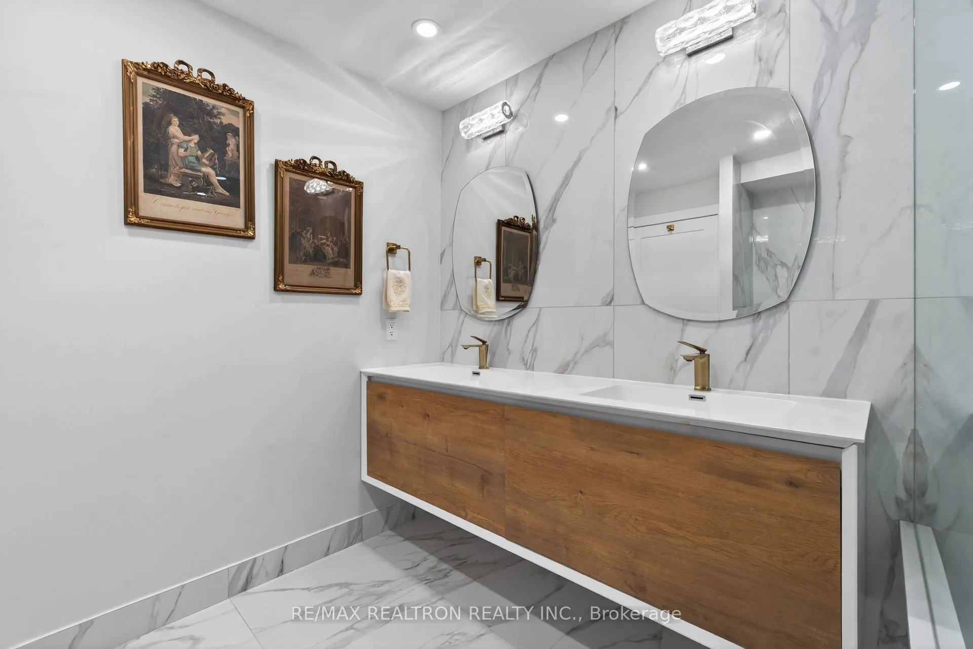 Photo 28 of Unit 203, 110 Promenade Circle, Vaughan, Brownridge — HOMEH