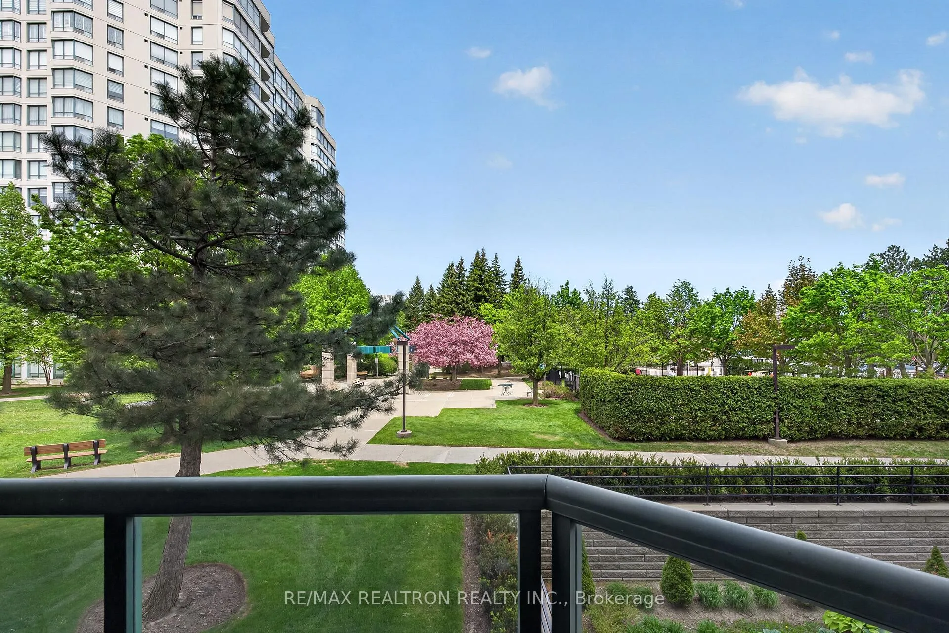 Photo 36 of Unit 203, 110 Promenade Circle, Vaughan, Brownridge — HOMEH