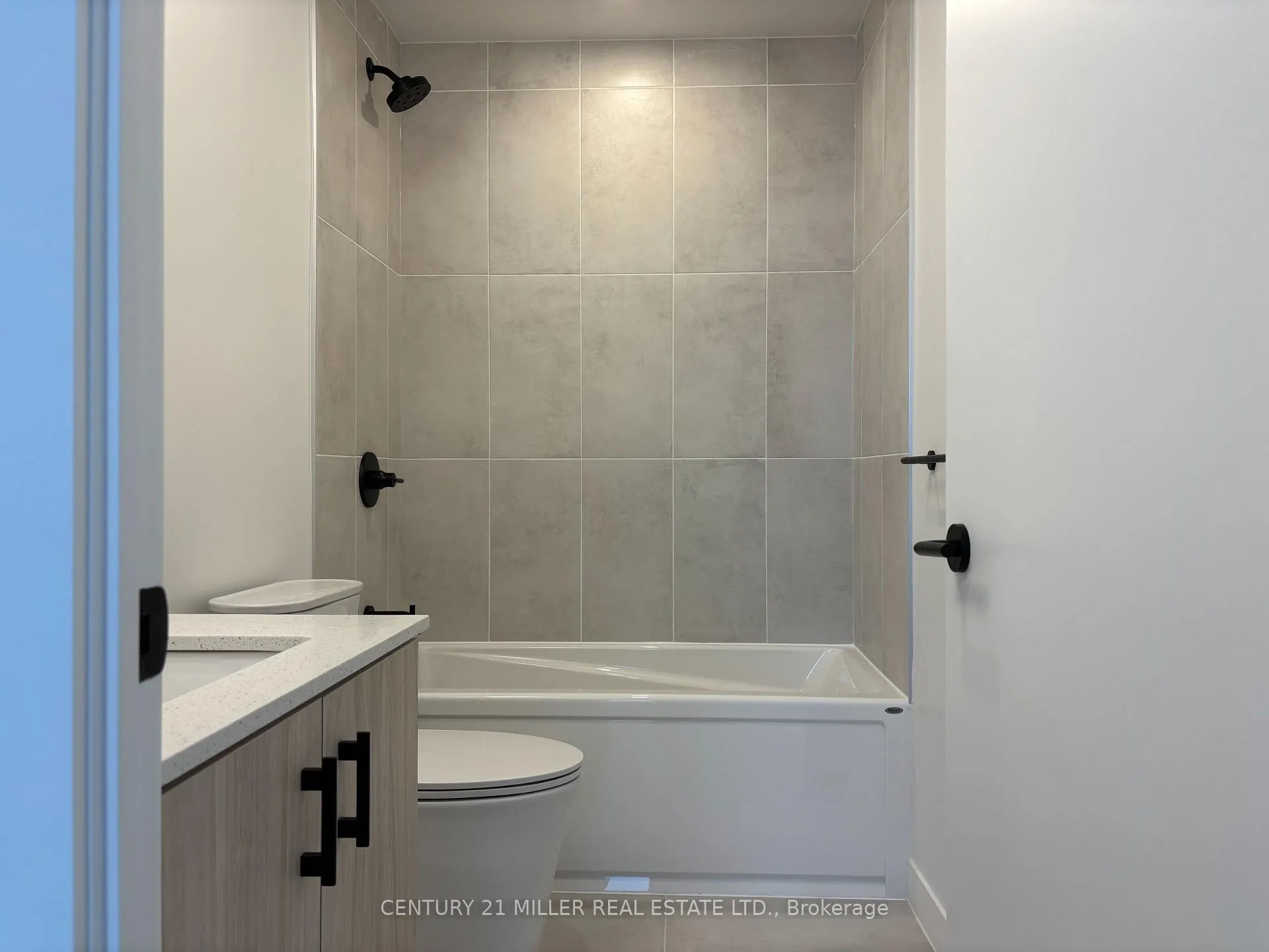 Photo 7 of Unit C1504, 4878 Powers Common, Burlington, Alton — HOMEH