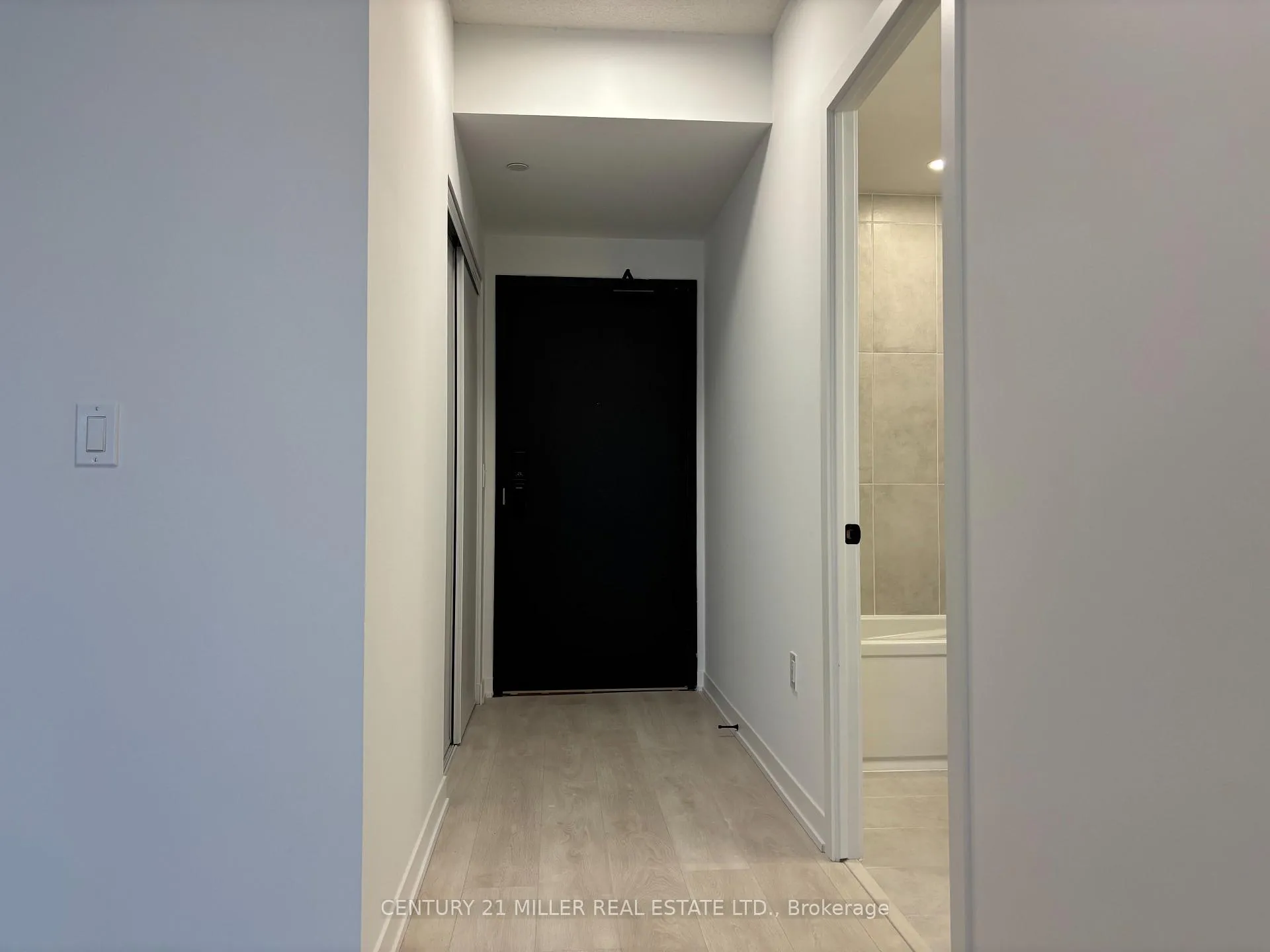 Photo 13 of Unit C1504, 4878 Powers Common, Burlington, Alton — HOMEH