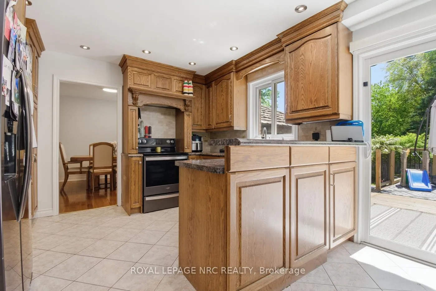 Photo 12 of 6 Nursery Lane, Pelham, Fonthill — HOMEH