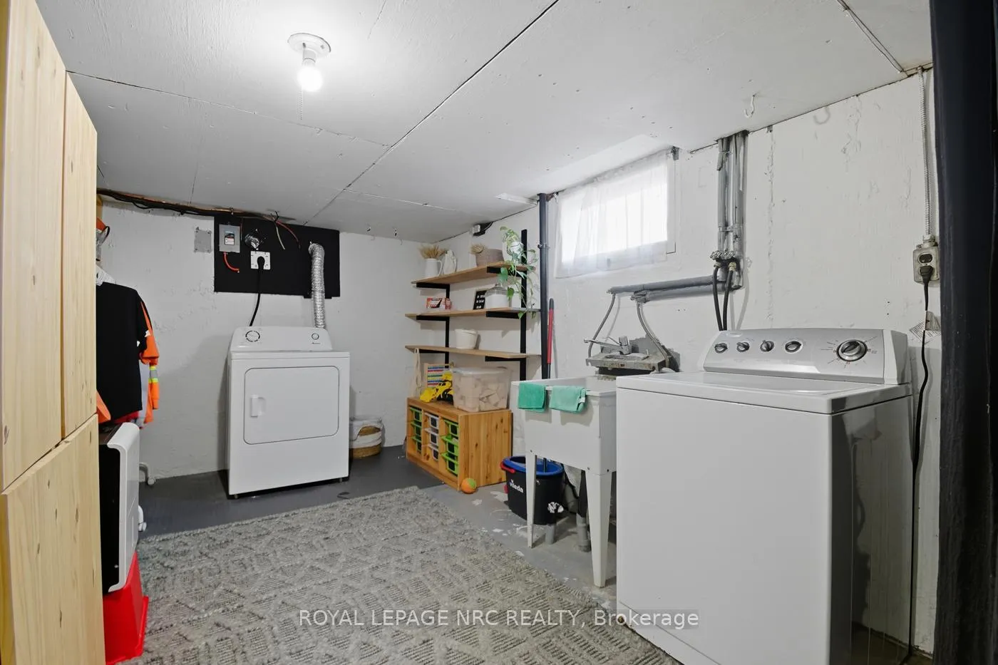 Photo 22 of 2459 Thompson Road, Niagara Falls, Church's Lane — HOMEH