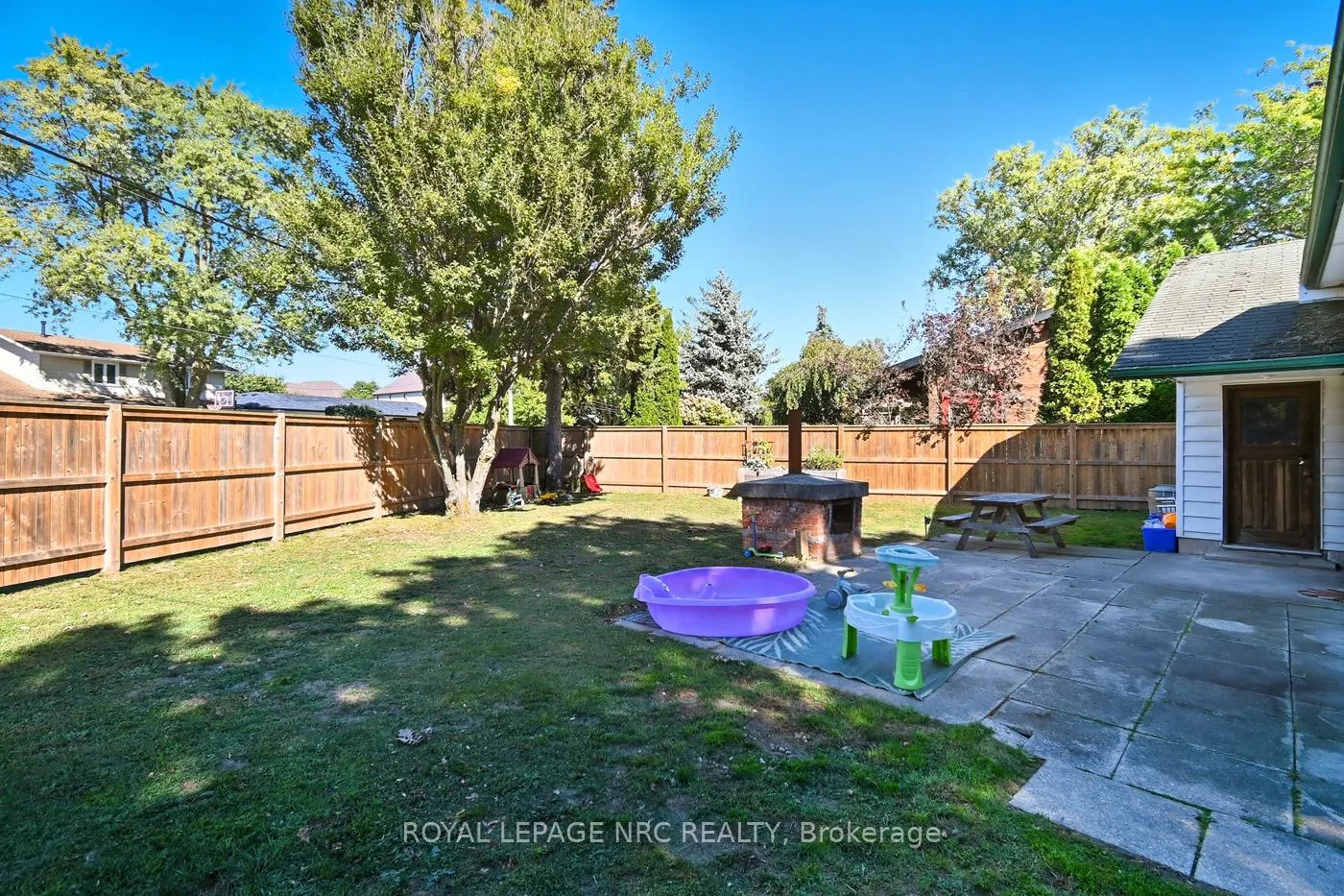 Photo 27 of 2459 Thompson Road, Niagara Falls, Church's Lane — HOMEH