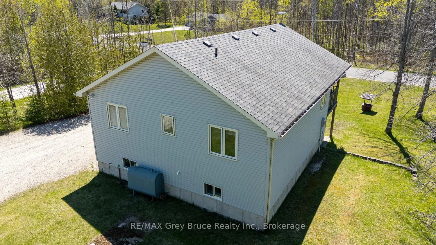 Photo 5 of 94 Maple Drive, Northern Bruce Peninsula — HOMEH