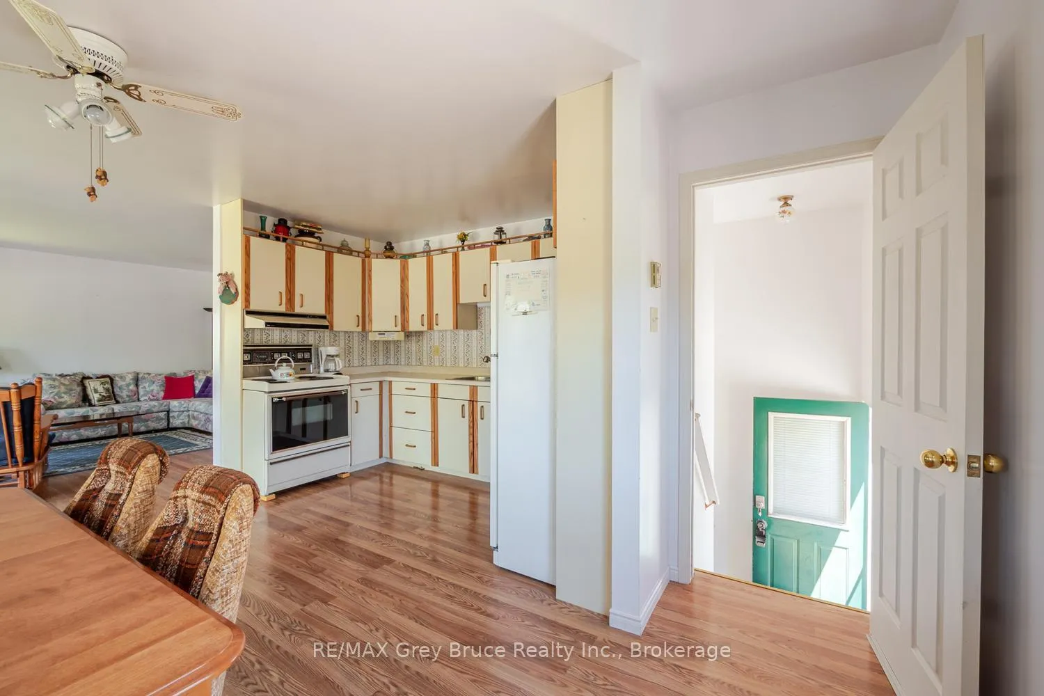 Photo 10 of 94 Maple Drive, Northern Bruce Peninsula — HOMEH