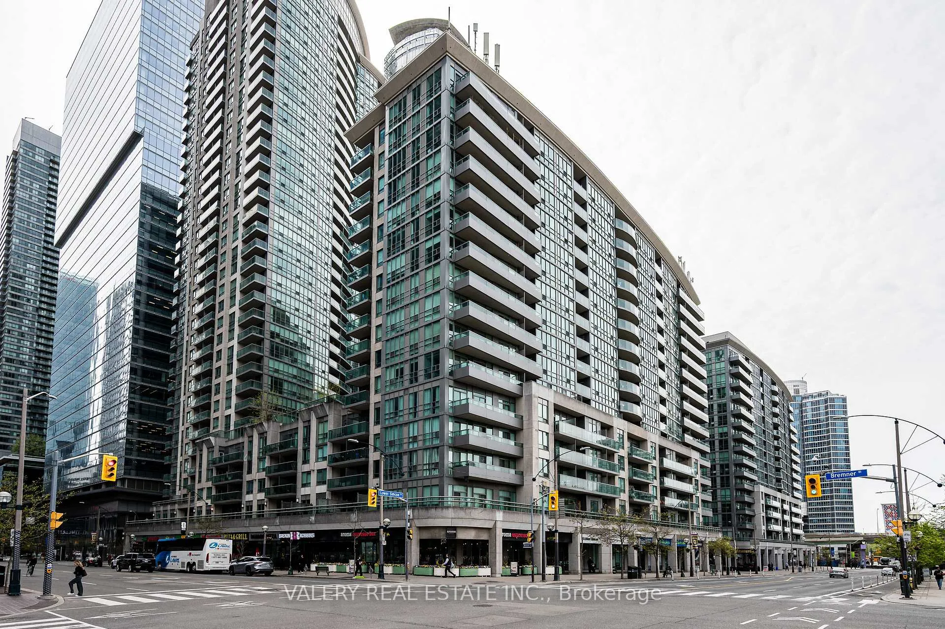 Photo 1 of Unit 1810, 51 Lower Simcoe Street, Toronto, Waterfront Communities — HOMEH