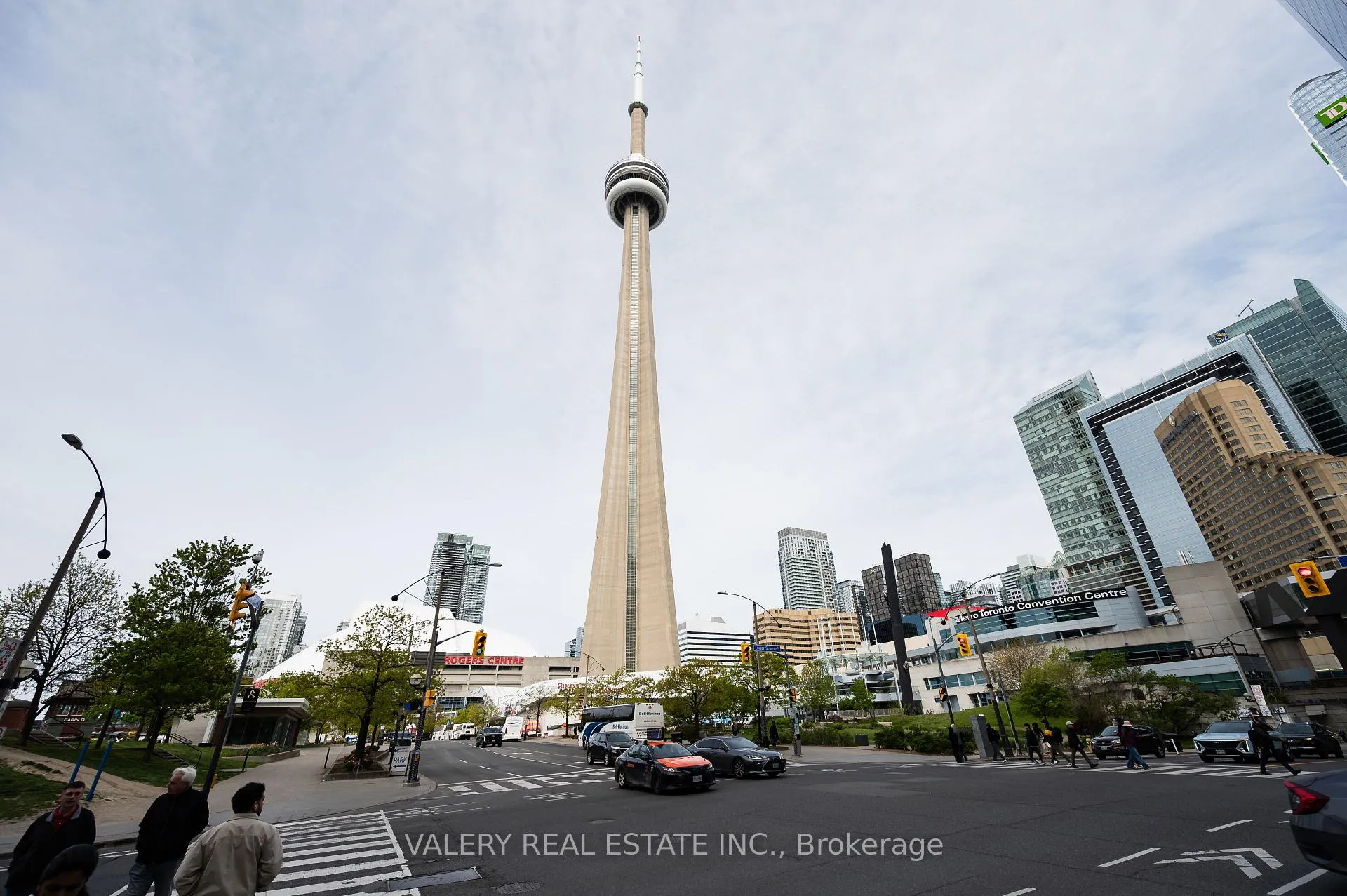 Photo 2 of Unit 1810, 51 Lower Simcoe Street, Toronto, Waterfront Communities — HOMEH