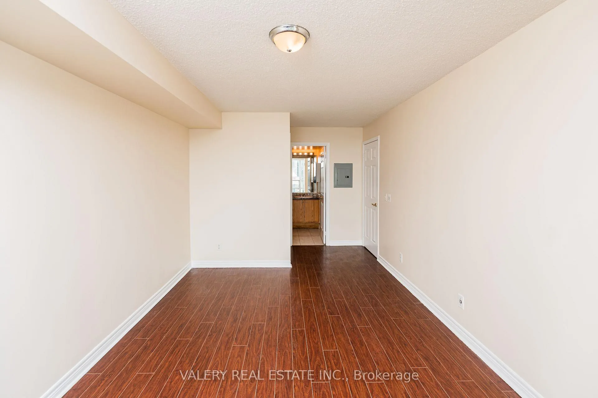 Photo 11 of Unit 1810, 51 Lower Simcoe Street, Toronto, Waterfront Communities — HOMEH