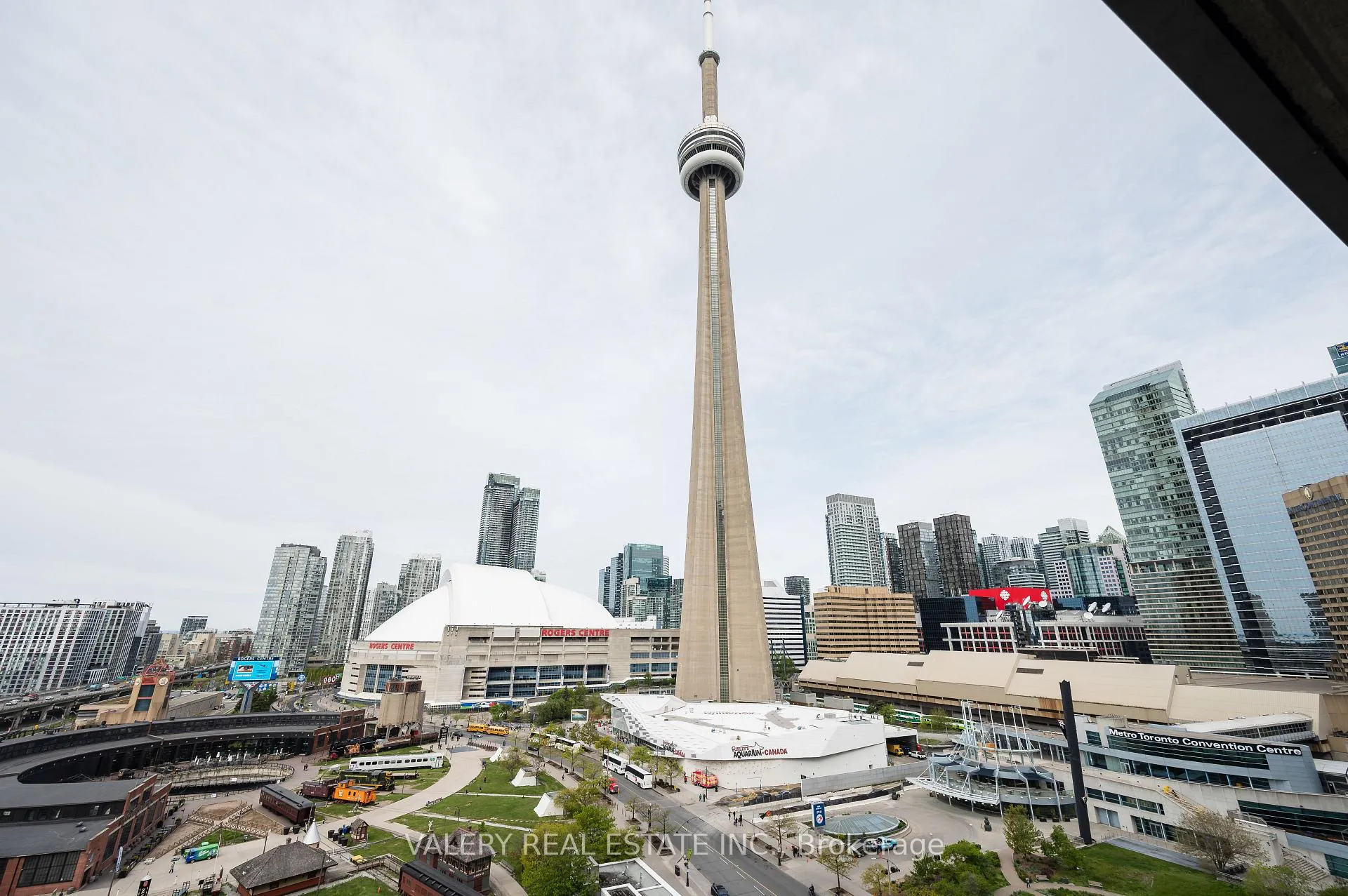 Photo 19 of Unit 1810, 51 Lower Simcoe Street, Toronto, Waterfront Communities — HOMEH