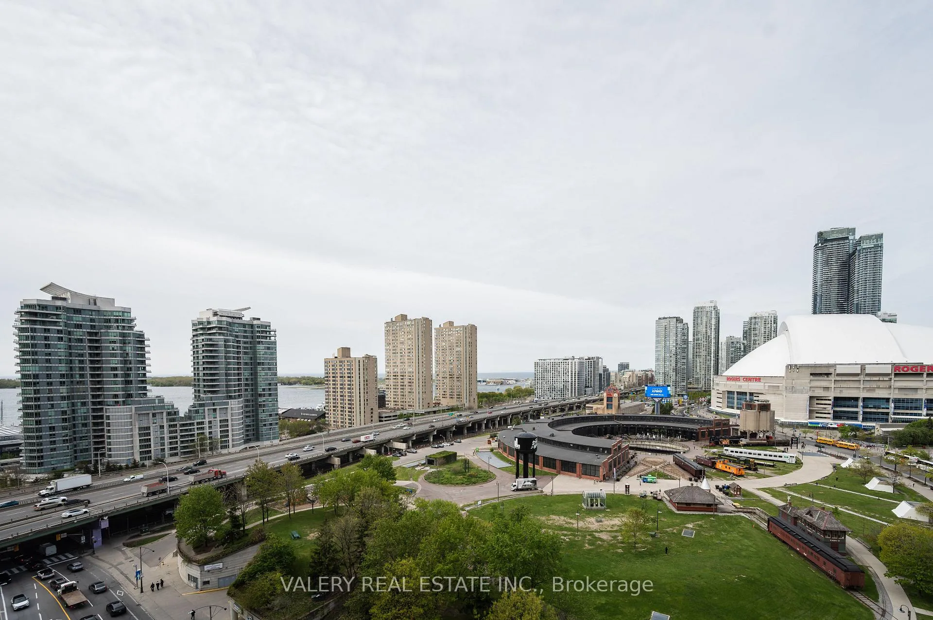 Photo 20 of Unit 1810, 51 Lower Simcoe Street, Toronto, Waterfront Communities — HOMEH
