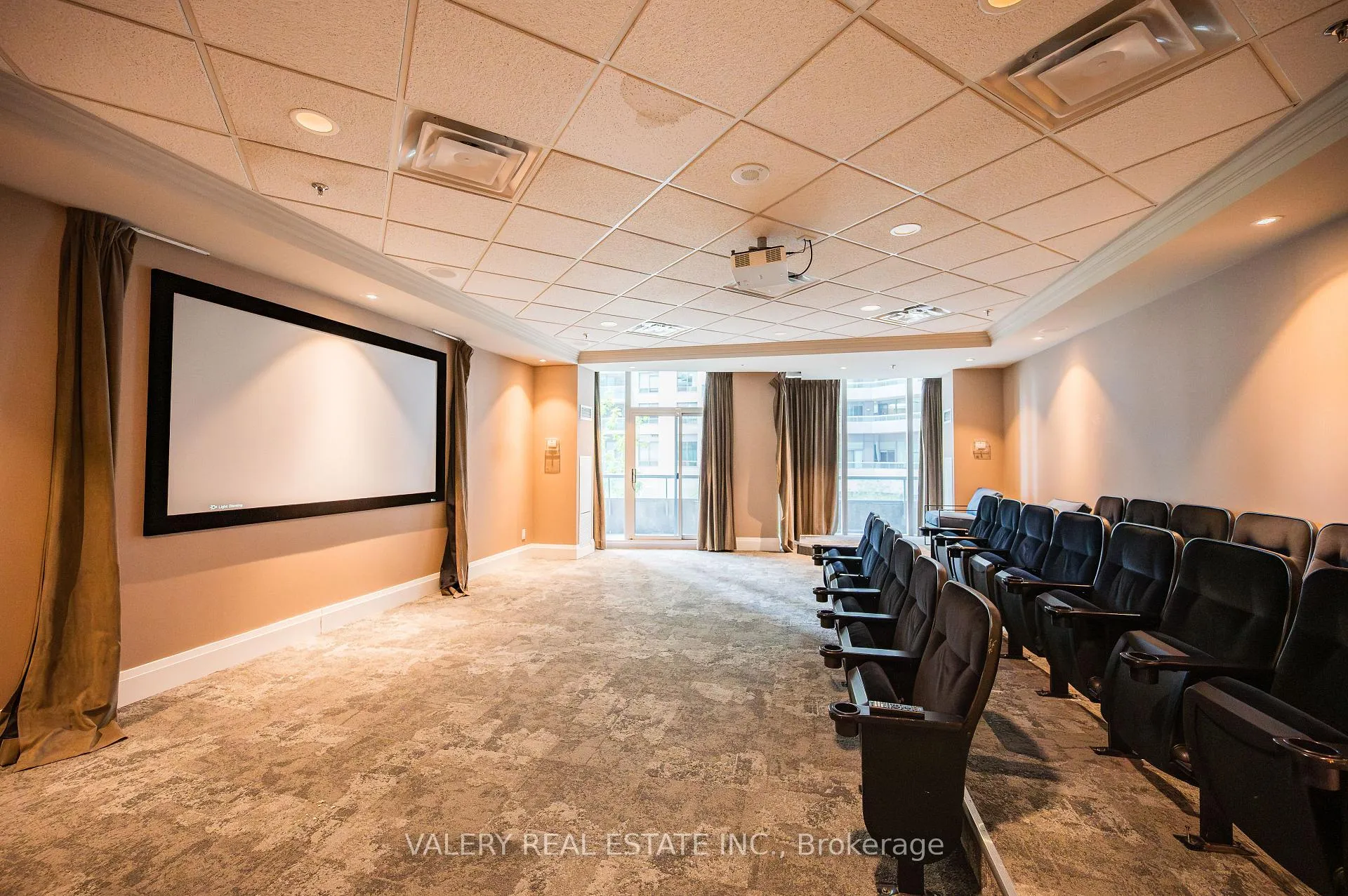 Photo 34 of Unit 1810, 51 Lower Simcoe Street, Toronto, Waterfront Communities — HOMEH