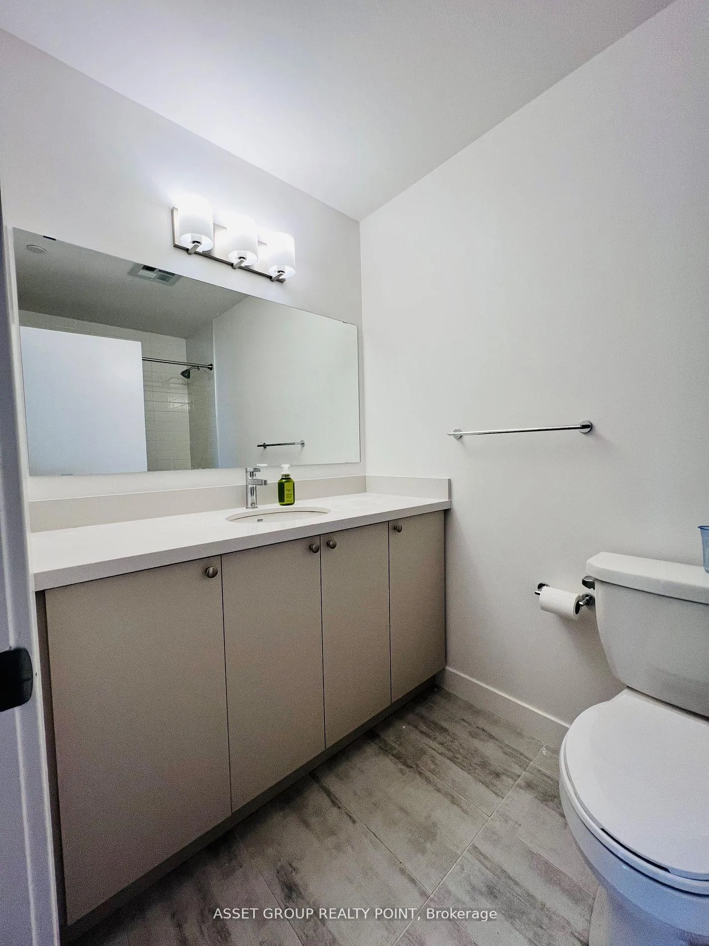 Photo 5 of Unit 508, 55 Clarington Boulevard, Clarington, Bowmanville — HOMEH