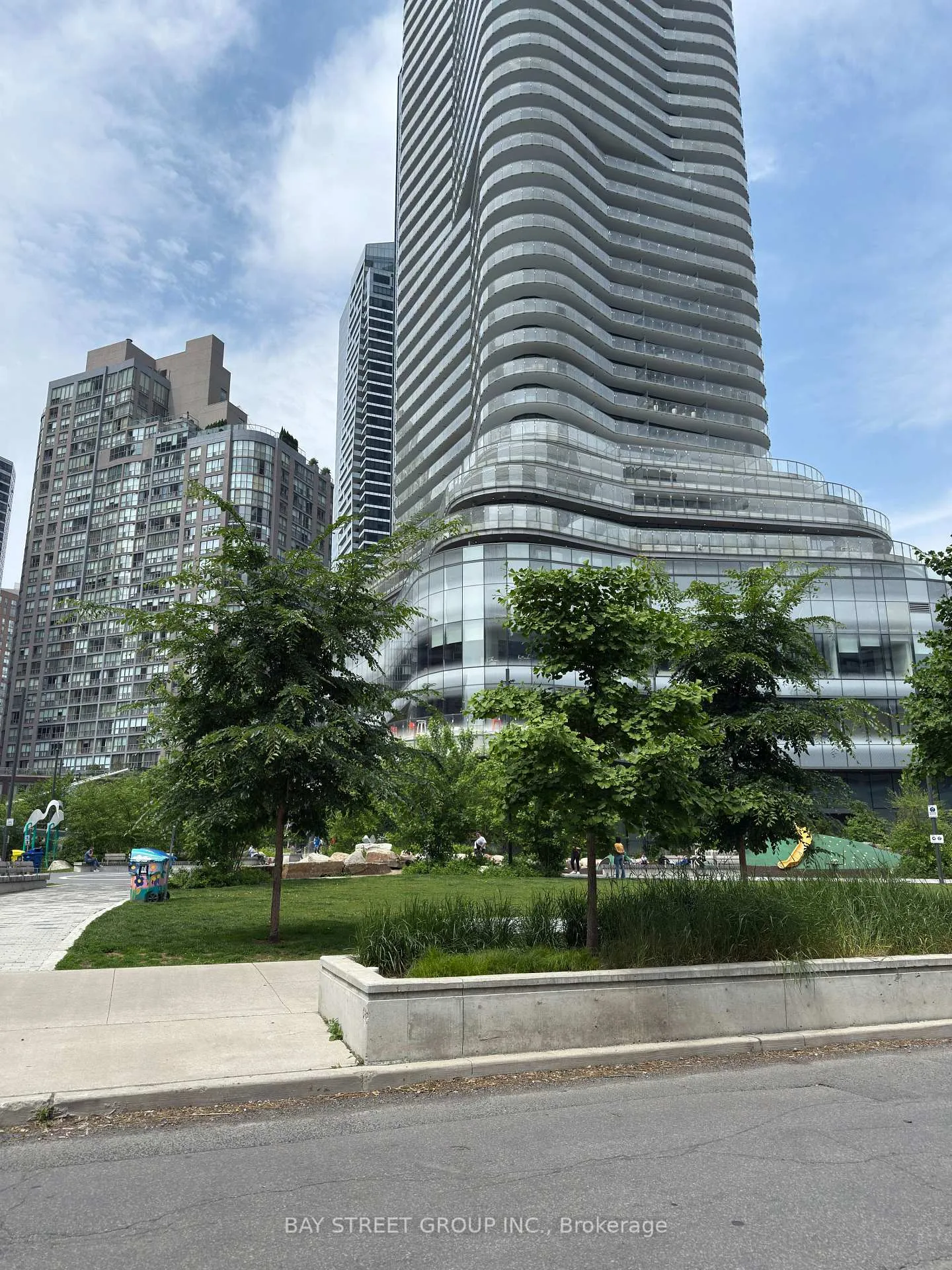 Front of Unit 1802, 11 Wellesley Street W