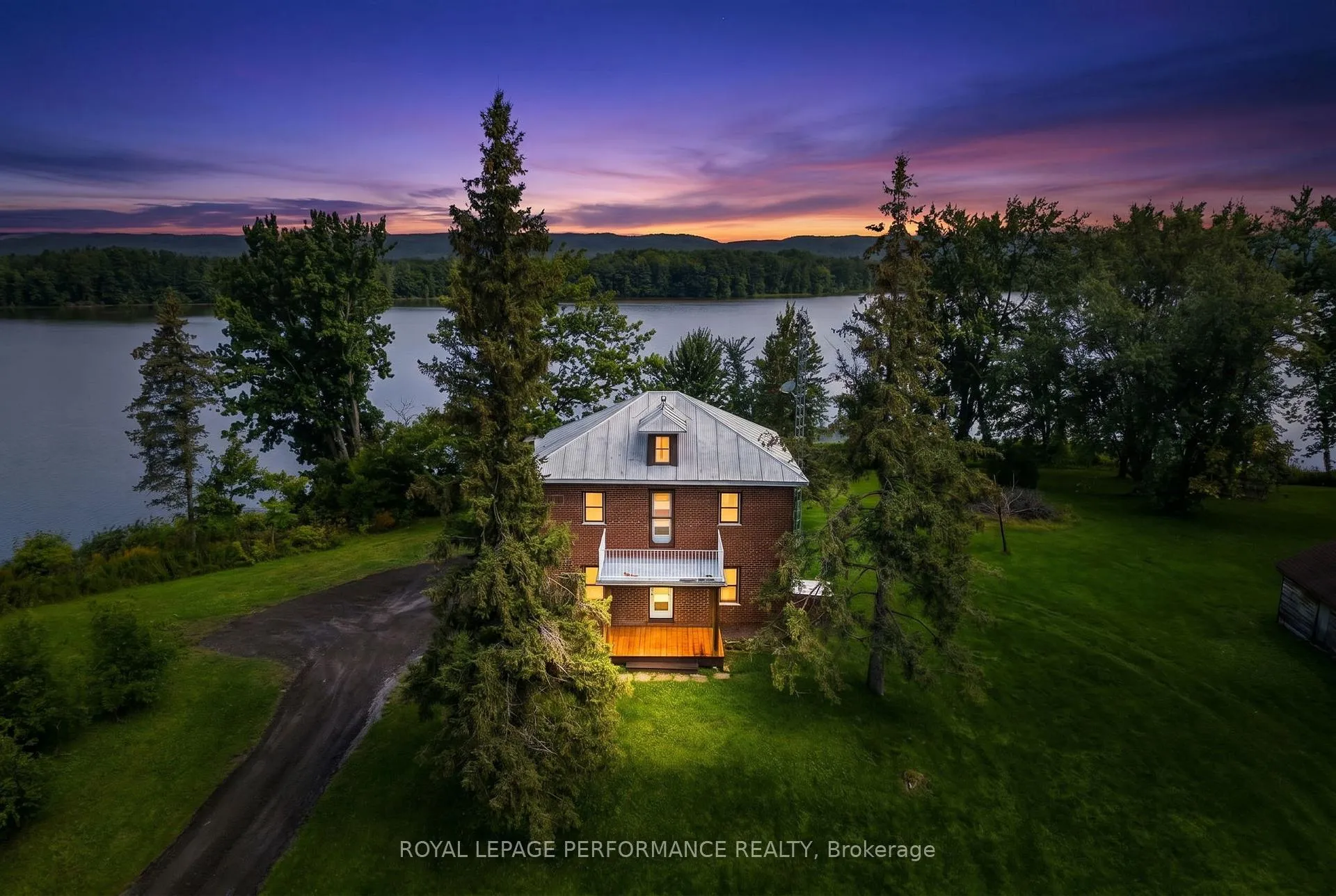 Photo 2 of 2970 Bay Road, Champlain, Champlain Twp — HOMEH