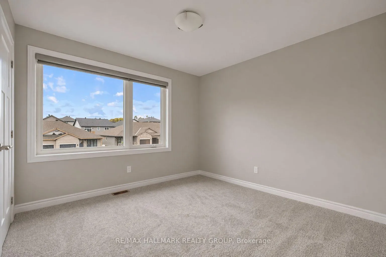 Photo 11 of 113 Seabert Drive, Arnprior — HOMEH