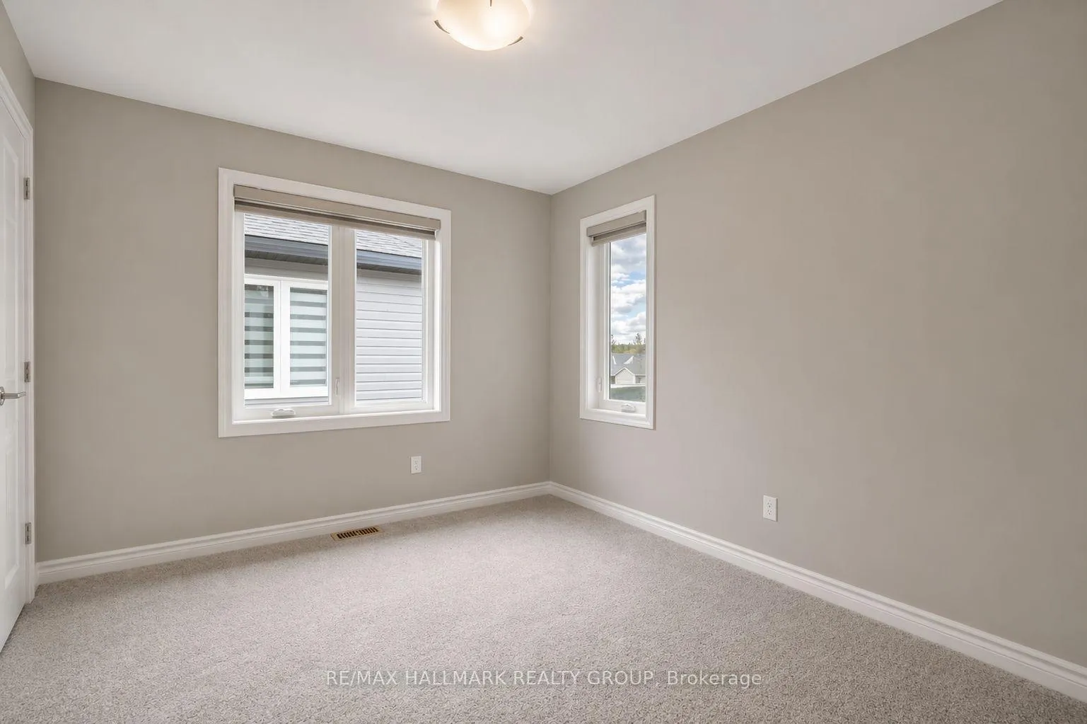 Photo 14 of 113 Seabert Drive, Arnprior — HOMEH