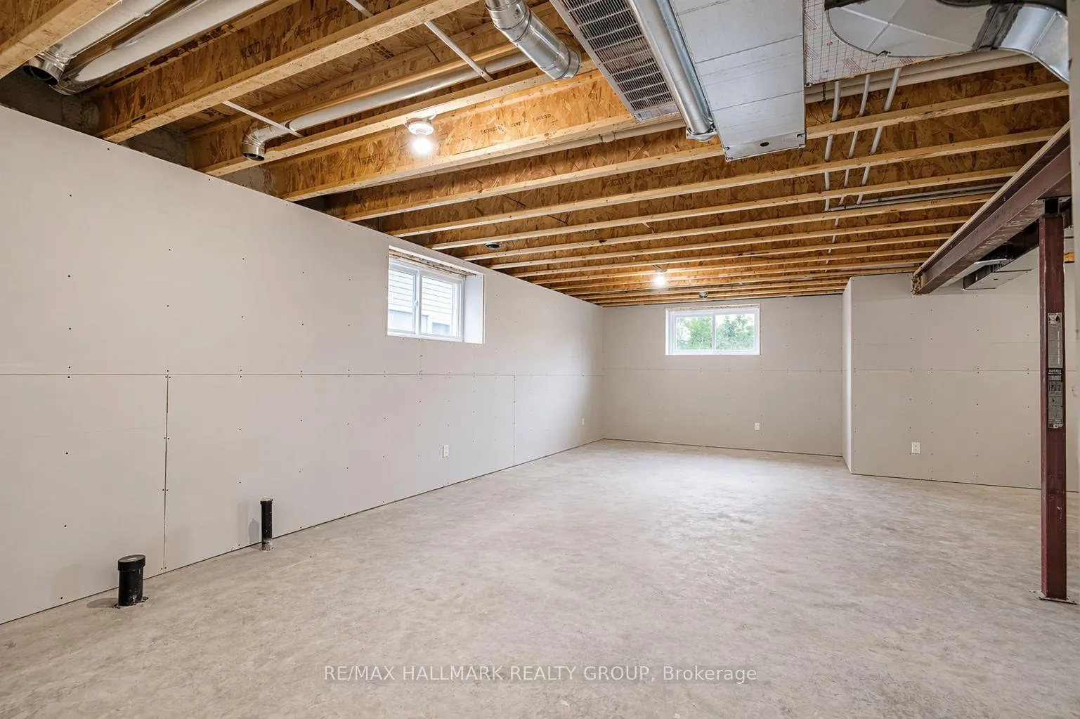Photo 20 of 113 Seabert Drive, Arnprior — HOMEH
