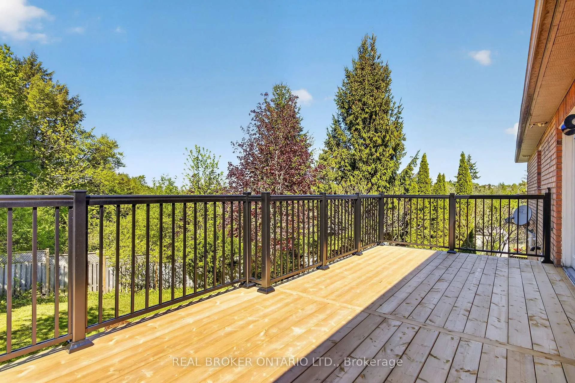 Photo 30 of 198 Columbia Road, Barrie, Holly — HOMEH