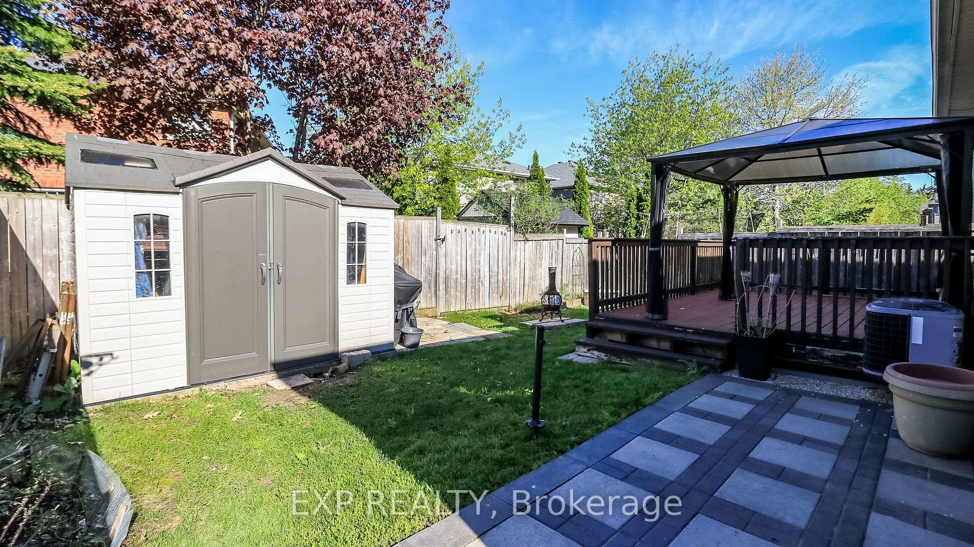 Photo 35 of 10 Westminster Circle, Barrie, Innis-Shore — HOMEH