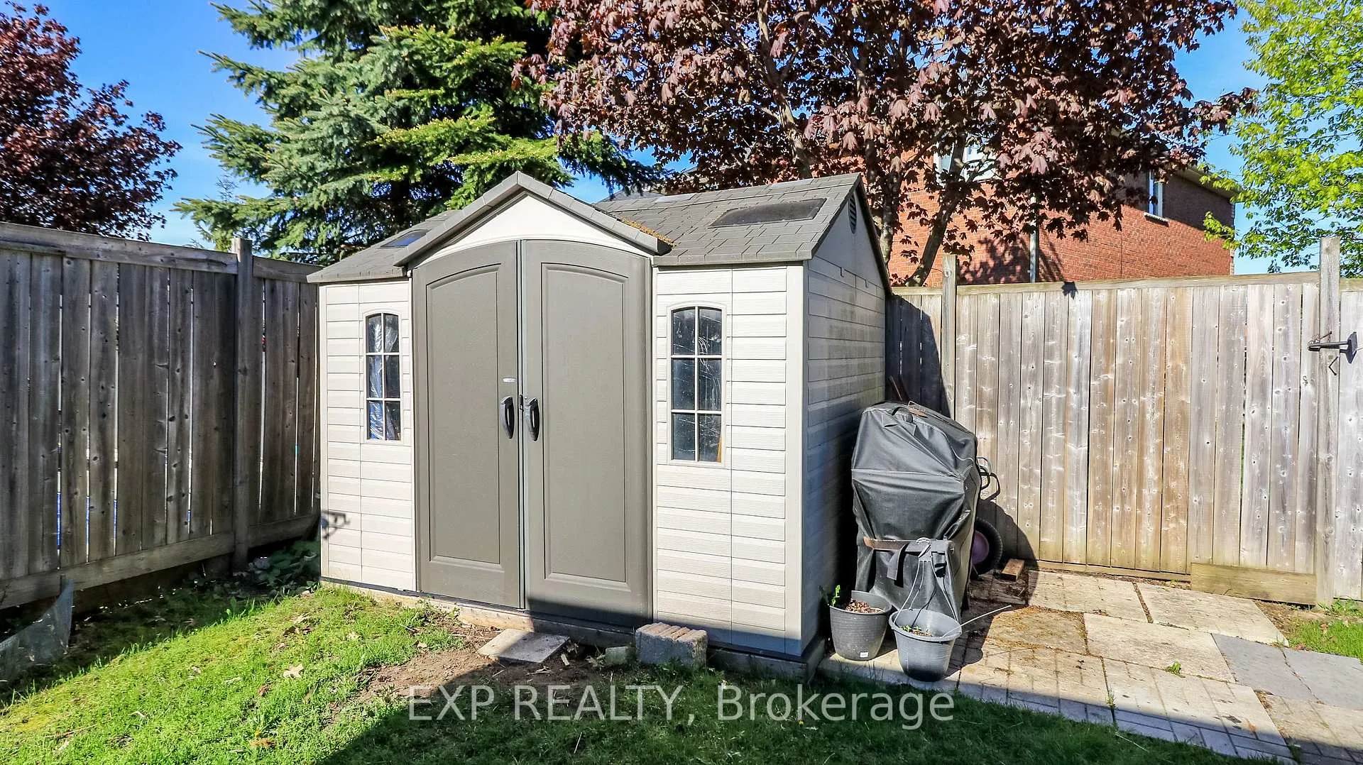 Photo 36 of 10 Westminster Circle, Barrie, Innis-Shore — HOMEH