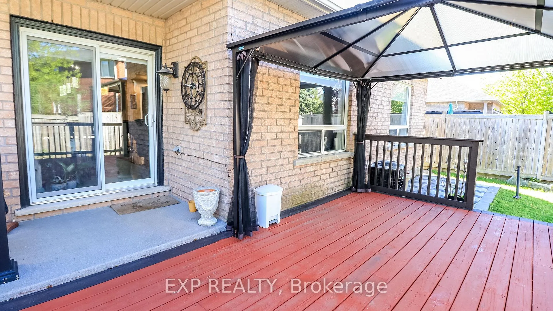 Photo 38 of 10 Westminster Circle, Barrie, Innis-Shore — HOMEH