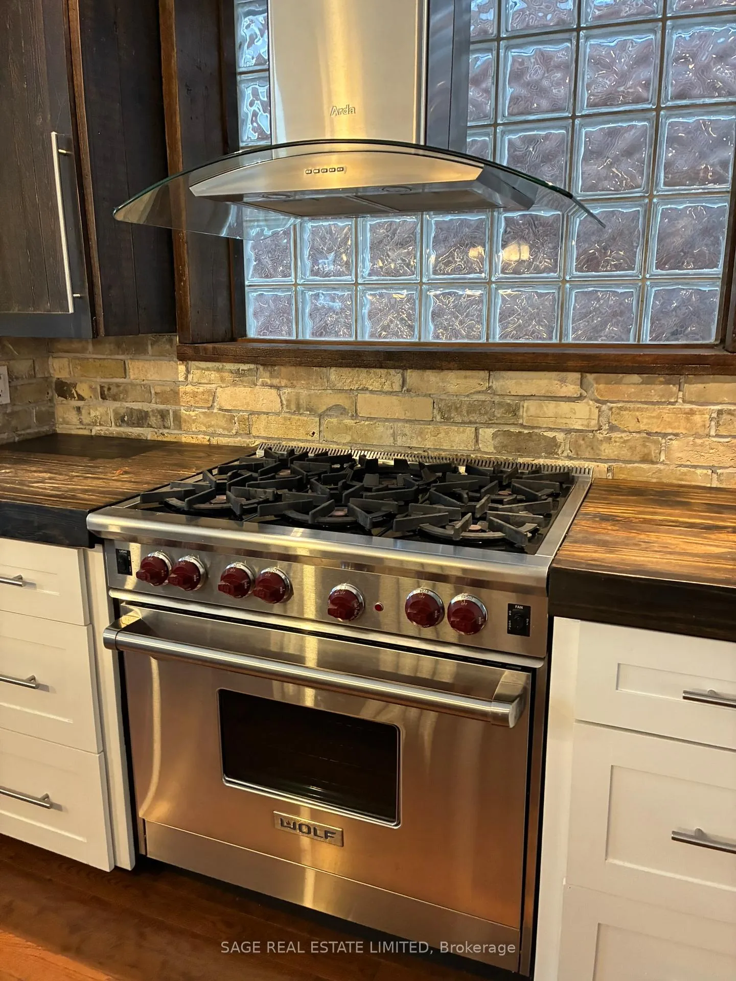 Photo 8 of 19 Beechwood Drive, Toronto, Broadview North — HOMEH