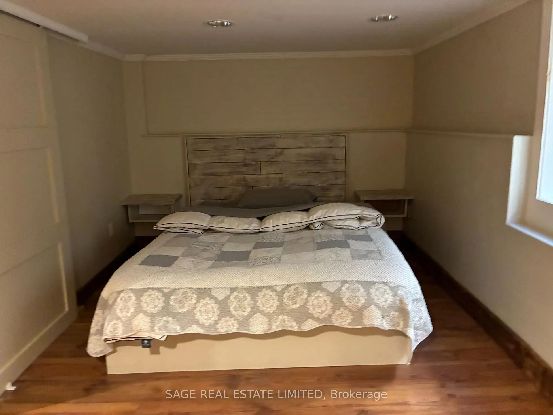 Photo 23 of 19 Beechwood Drive, Toronto, Broadview North — HOMEH