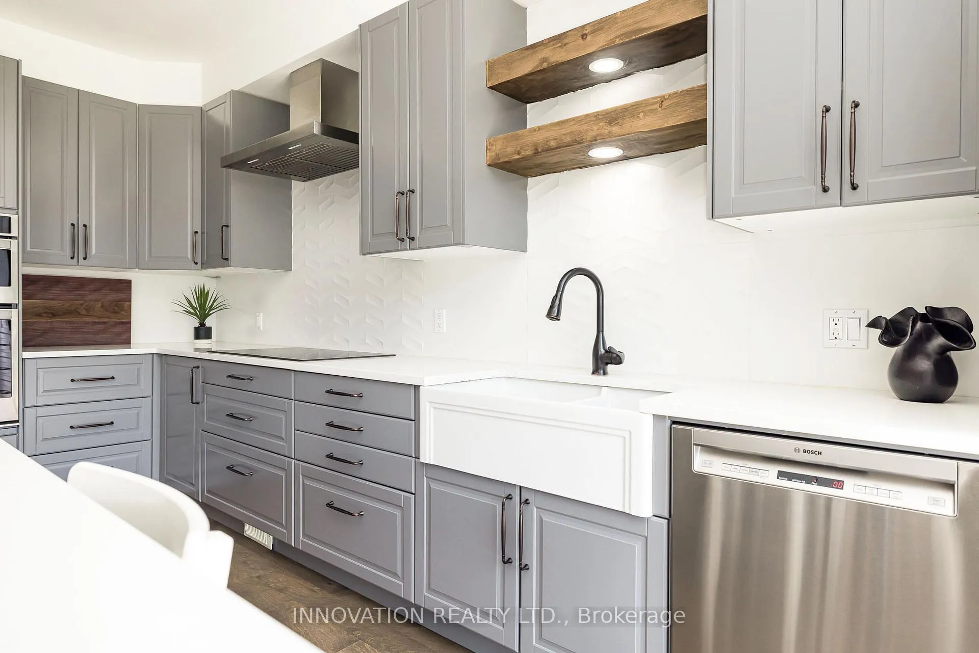 Photo 8 of 30 Mountain Ash Drive, Ottawa, Barrhaven East — HOMEH