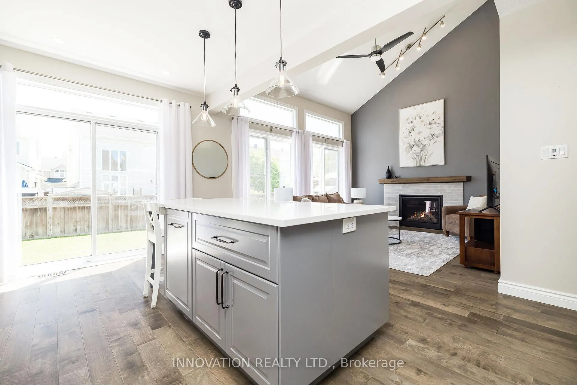 Photo 5 of 30 Mountain Ash Drive, Ottawa, Barrhaven East — HOMEH