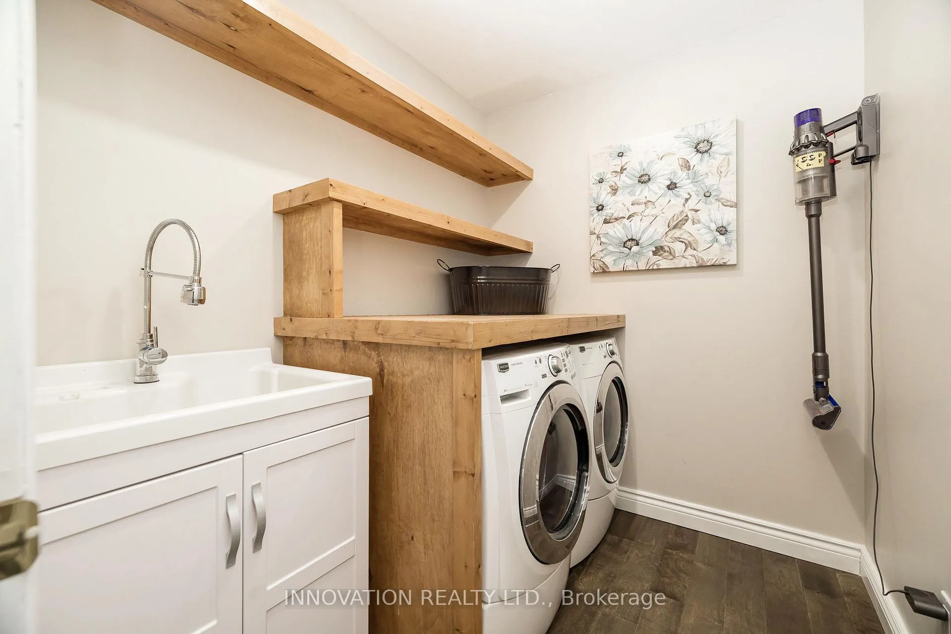Photo 15 of 30 Mountain Ash Drive, Ottawa, Barrhaven East — HOMEH