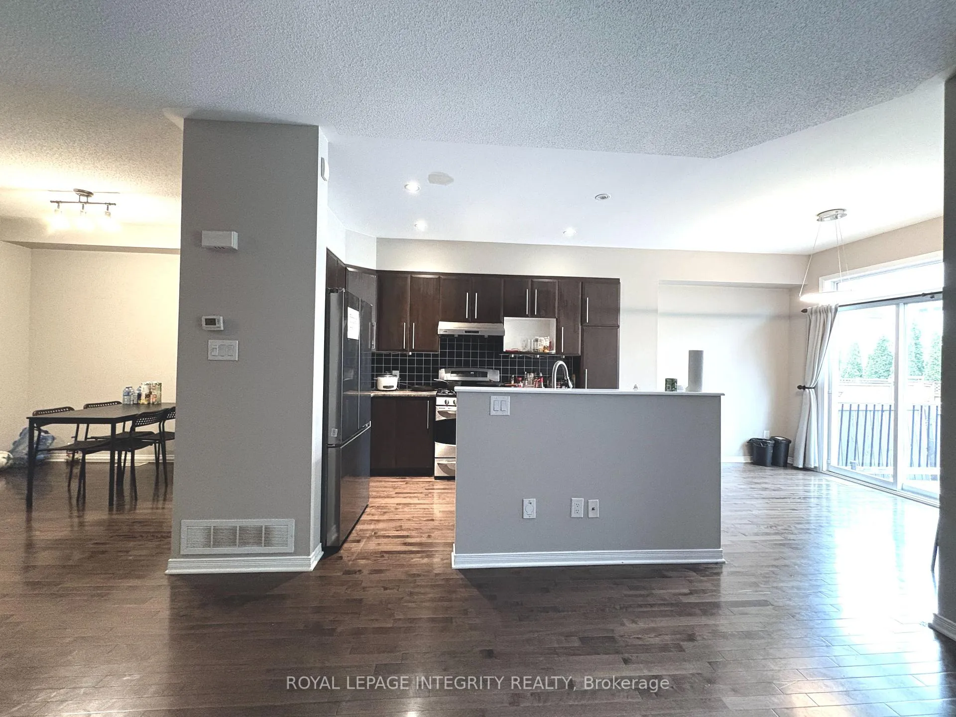 Photo 7 of 254 Badgeley Avenue, Ottawa, Kanata - Kanata Lakes/Heritage Hills — HOMEH