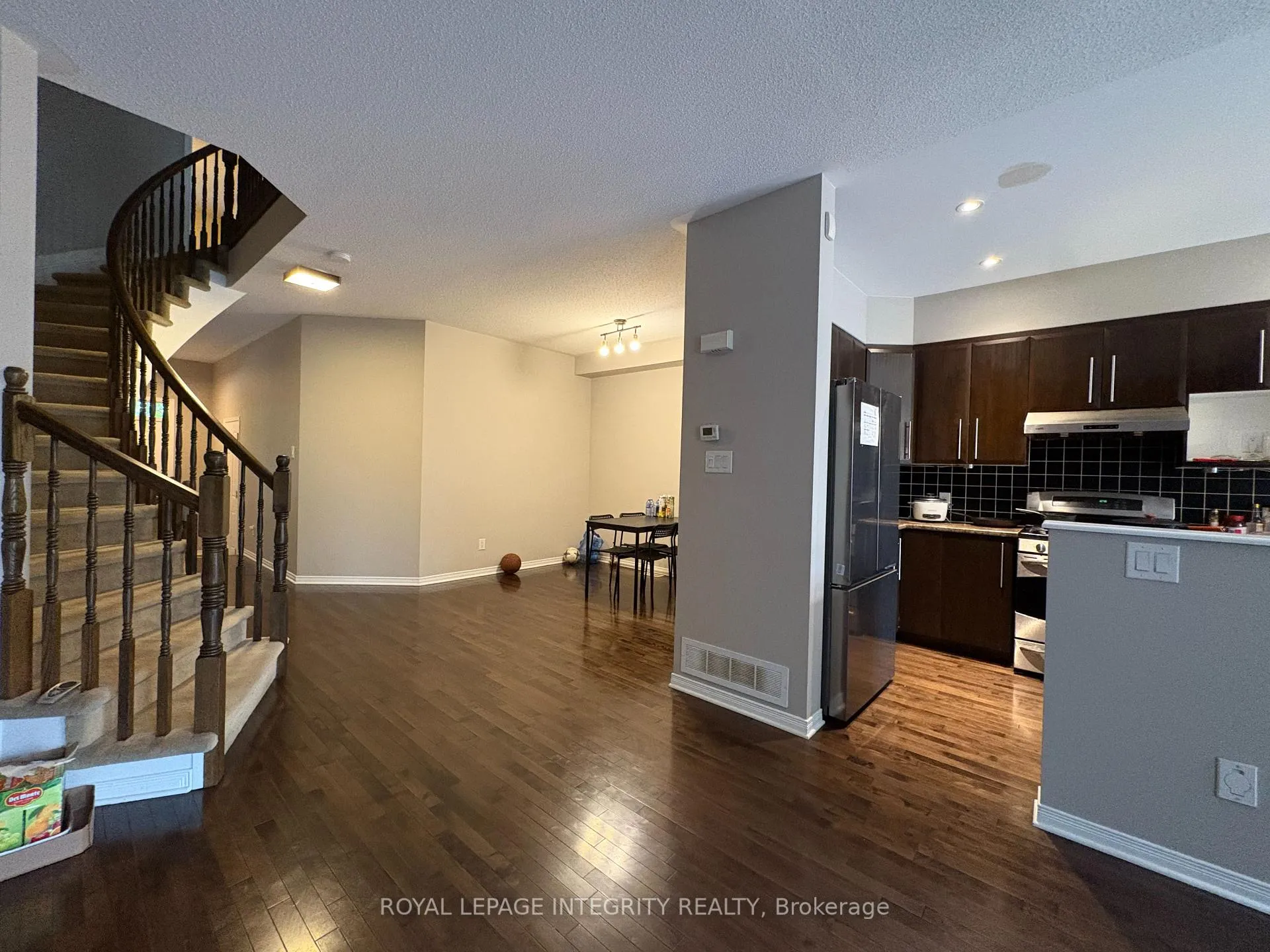 Photo 8 of 254 Badgeley Avenue, Ottawa, Kanata - Kanata Lakes/Heritage Hills — HOMEH