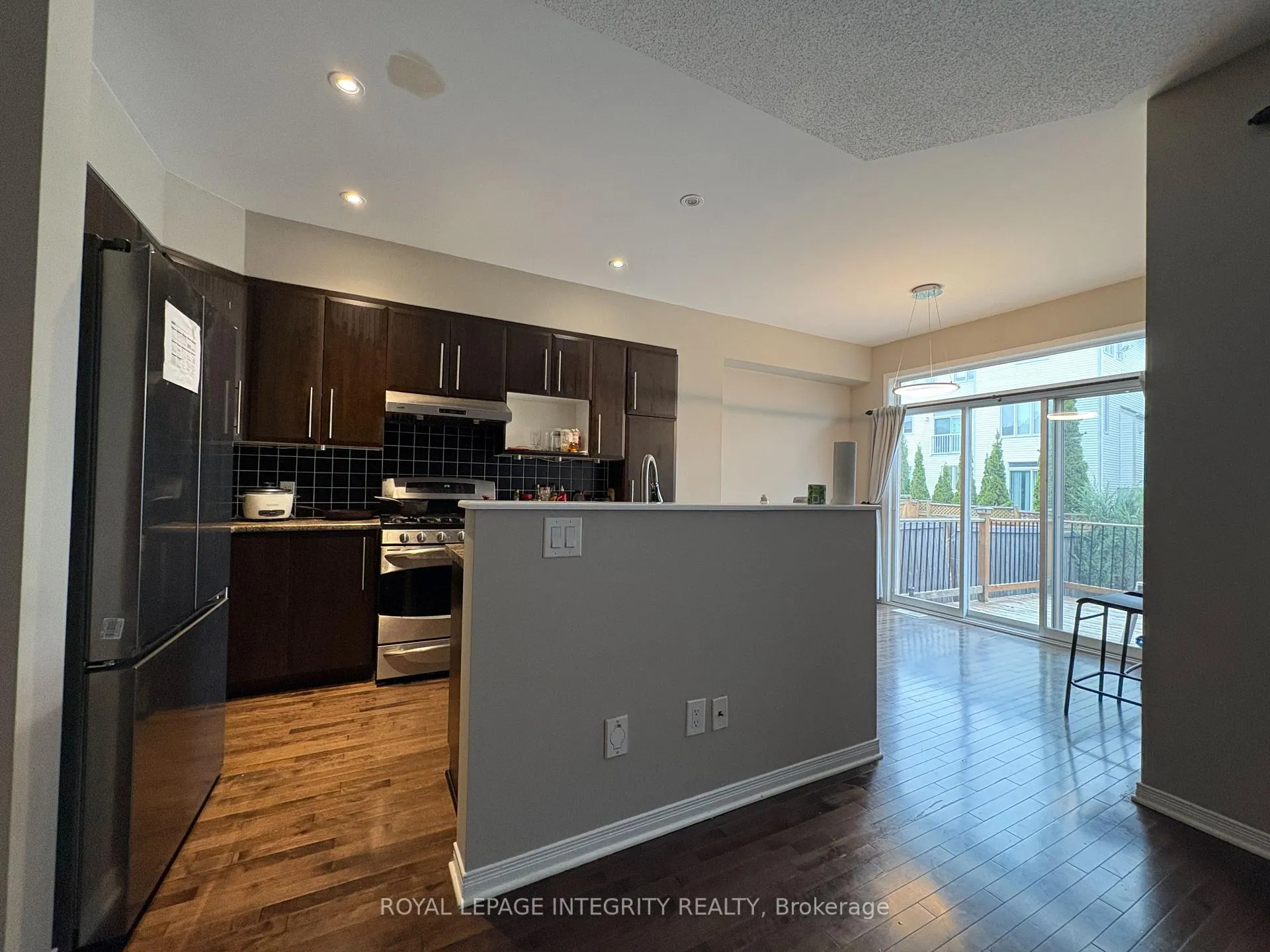 Photo 9 of 254 Badgeley Avenue, Ottawa, Kanata - Kanata Lakes/Heritage Hills — HOMEH