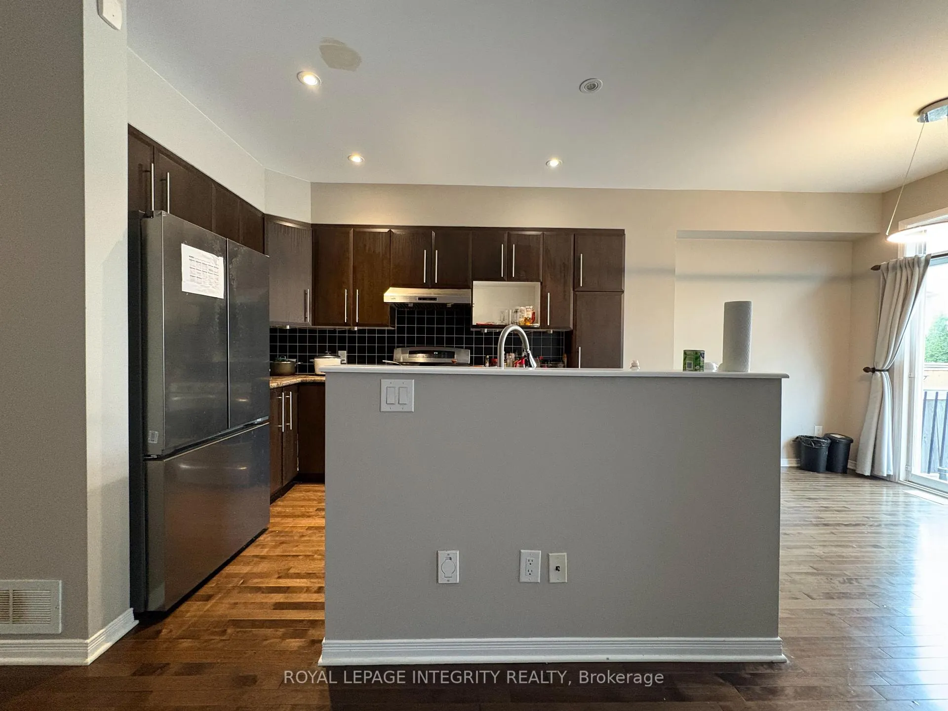 Photo 10 of 254 Badgeley Avenue, Ottawa, Kanata - Kanata Lakes/Heritage Hills — HOMEH