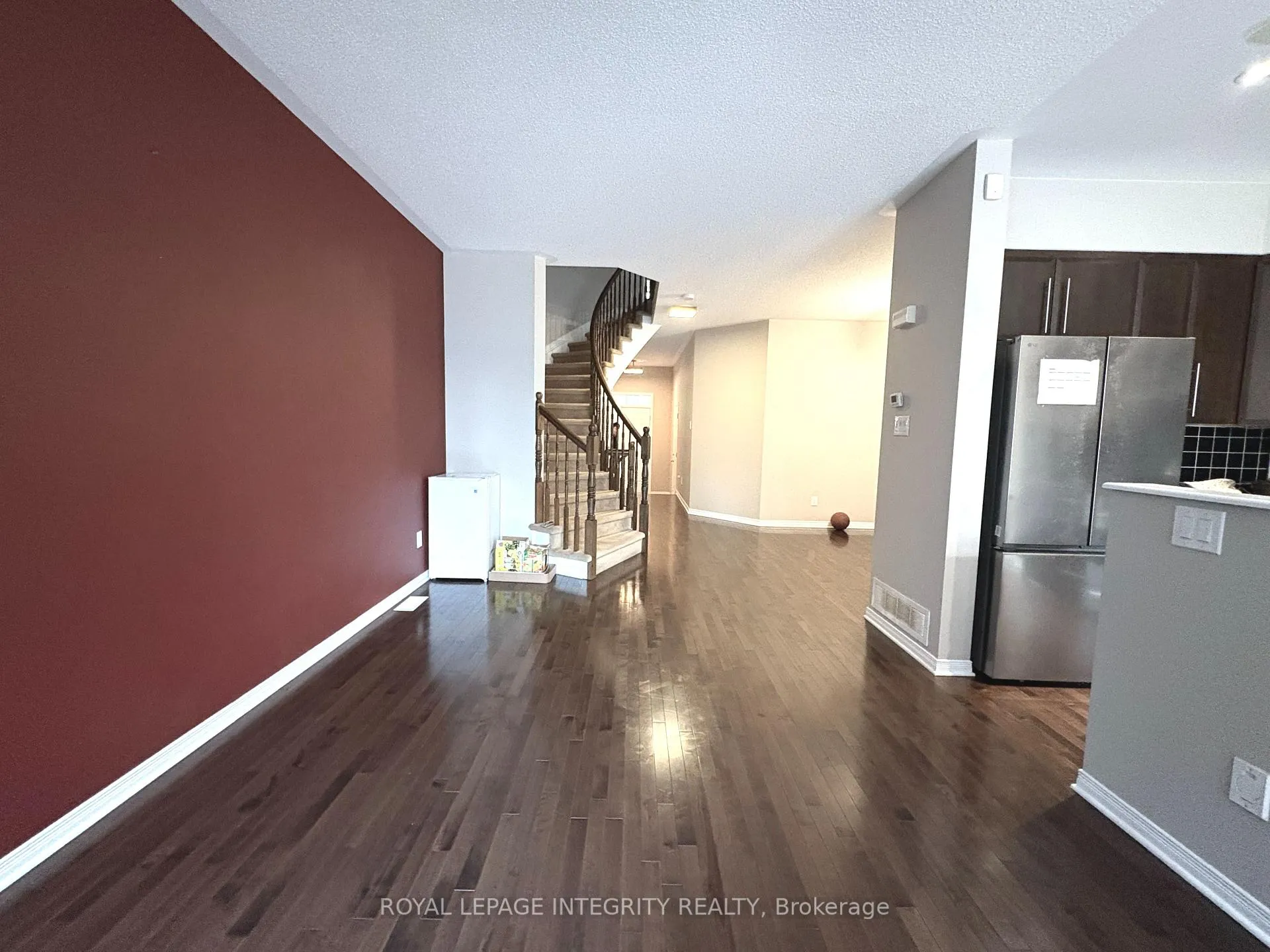 Photo 16 of 254 Badgeley Avenue, Ottawa, Kanata - Kanata Lakes/Heritage Hills — HOMEH