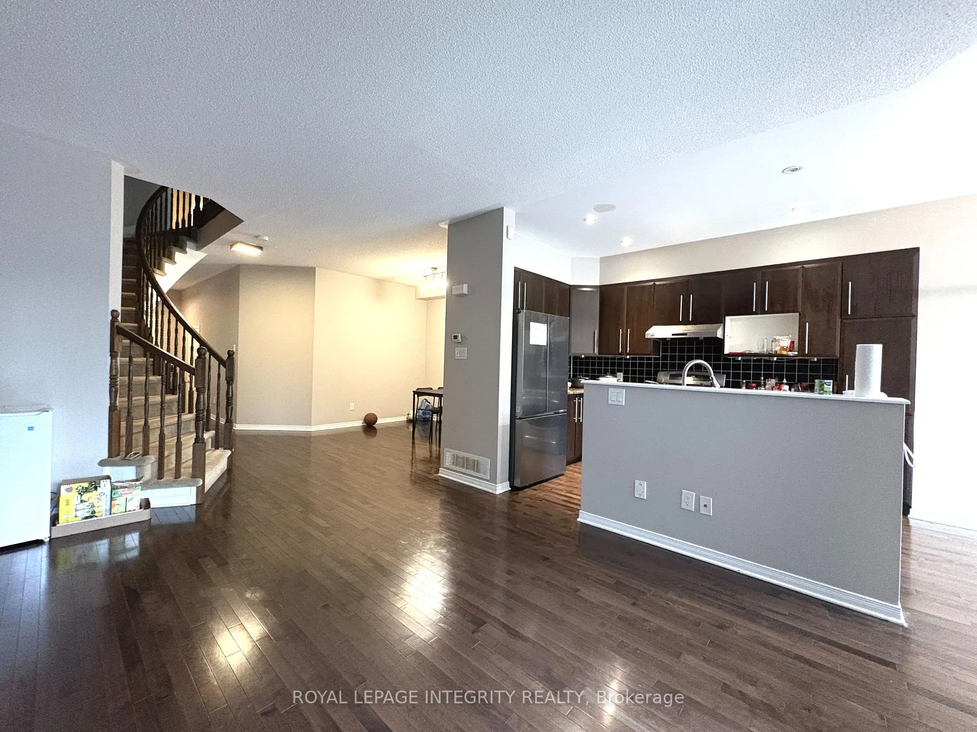Photo 17 of 254 Badgeley Avenue, Ottawa, Kanata - Kanata Lakes/Heritage Hills — HOMEH