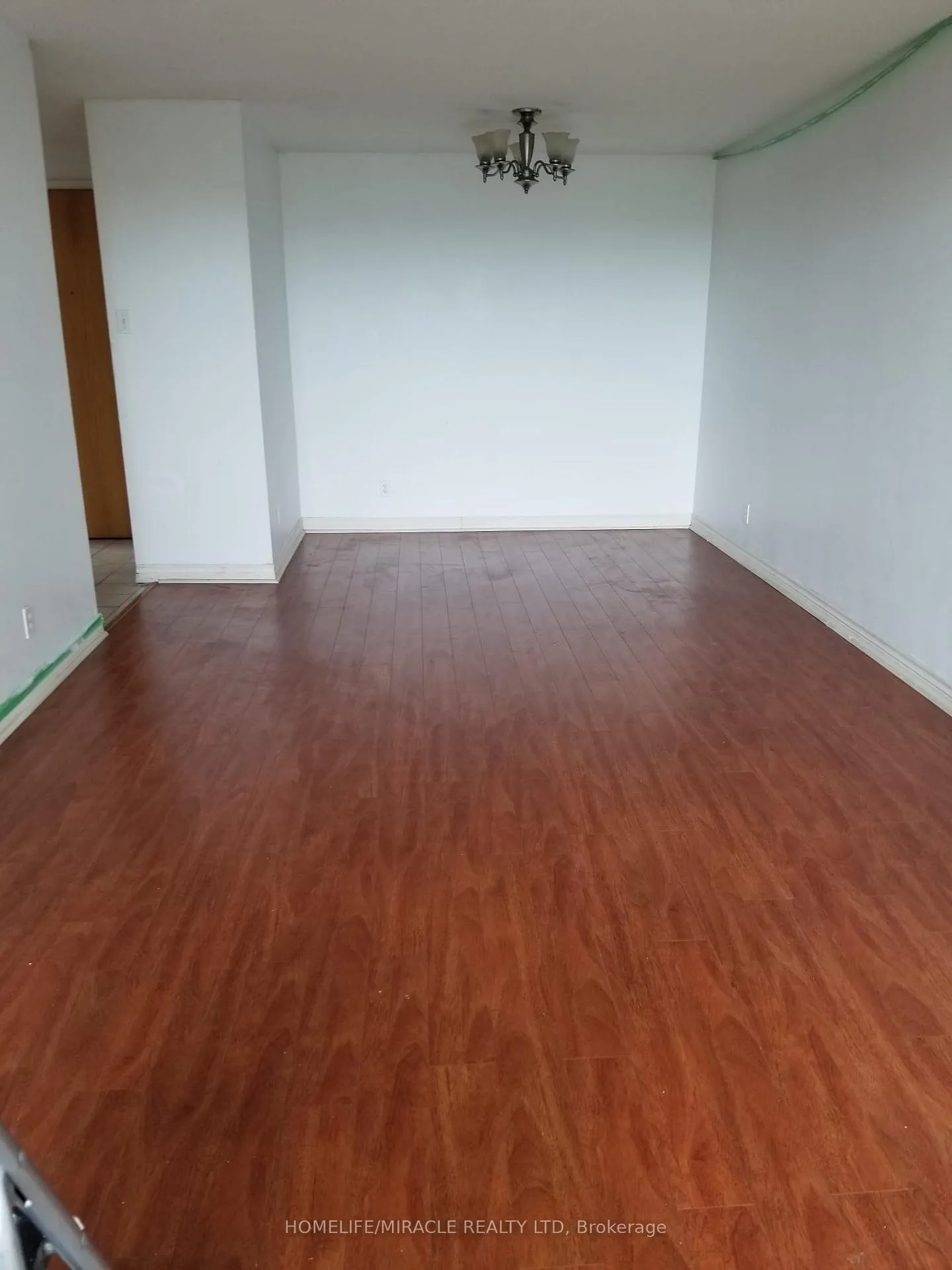 Photo 1 of Unit 612, 61 Markbrook Lane, Etobicoke, Mount Olive-Silverstone-Jamestown — HOMEH