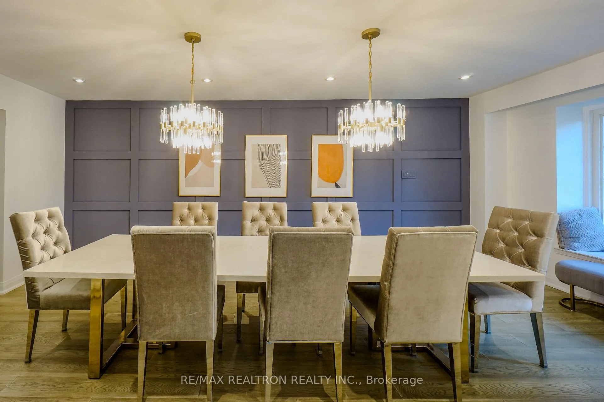 Photo 8 of 206 Carlton Road, Markham, Unionville — HOMEH