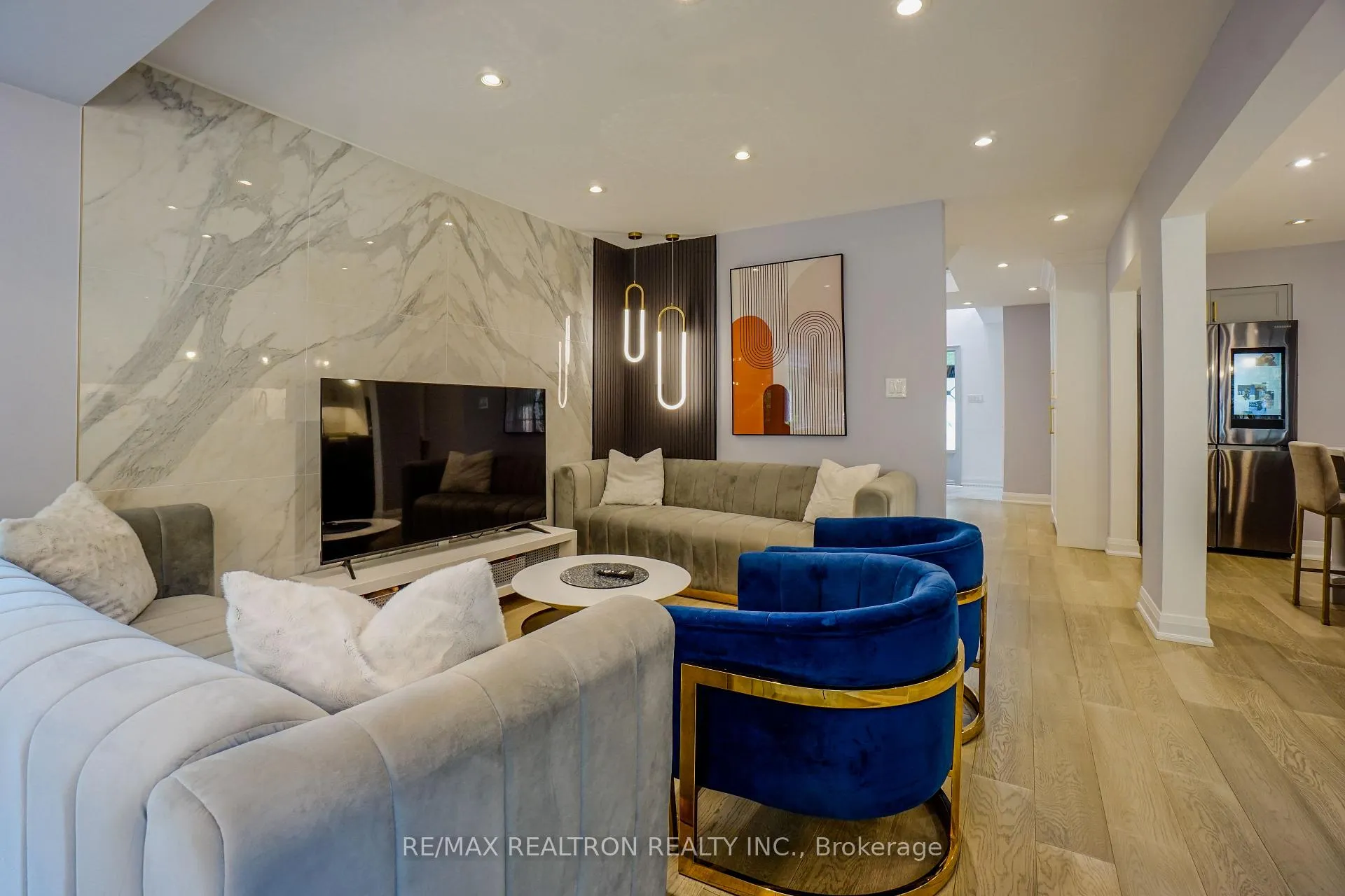 Photo 15 of 206 Carlton Road, Markham, Unionville — HOMEH