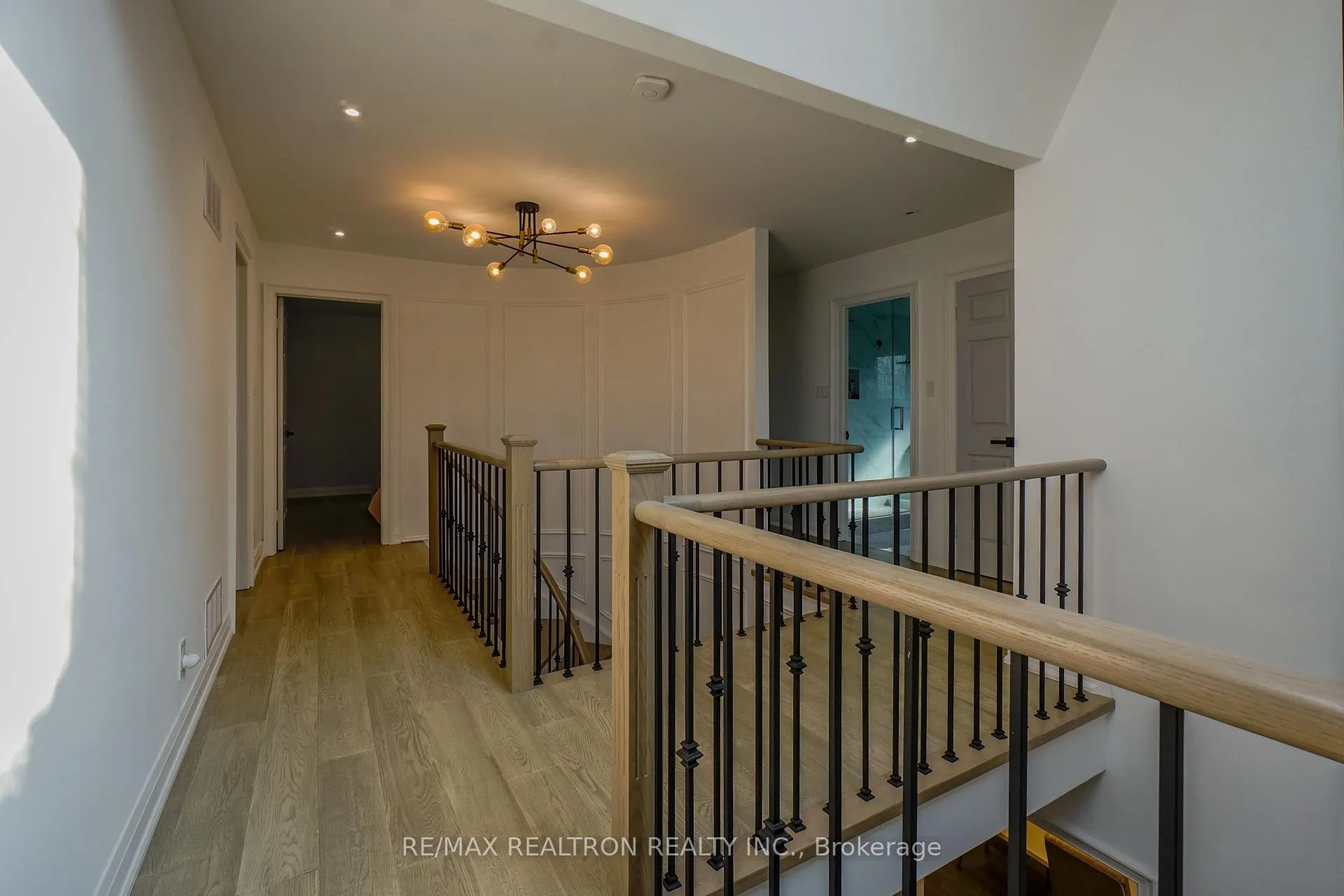 Photo 19 of 206 Carlton Road, Markham, Unionville — HOMEH