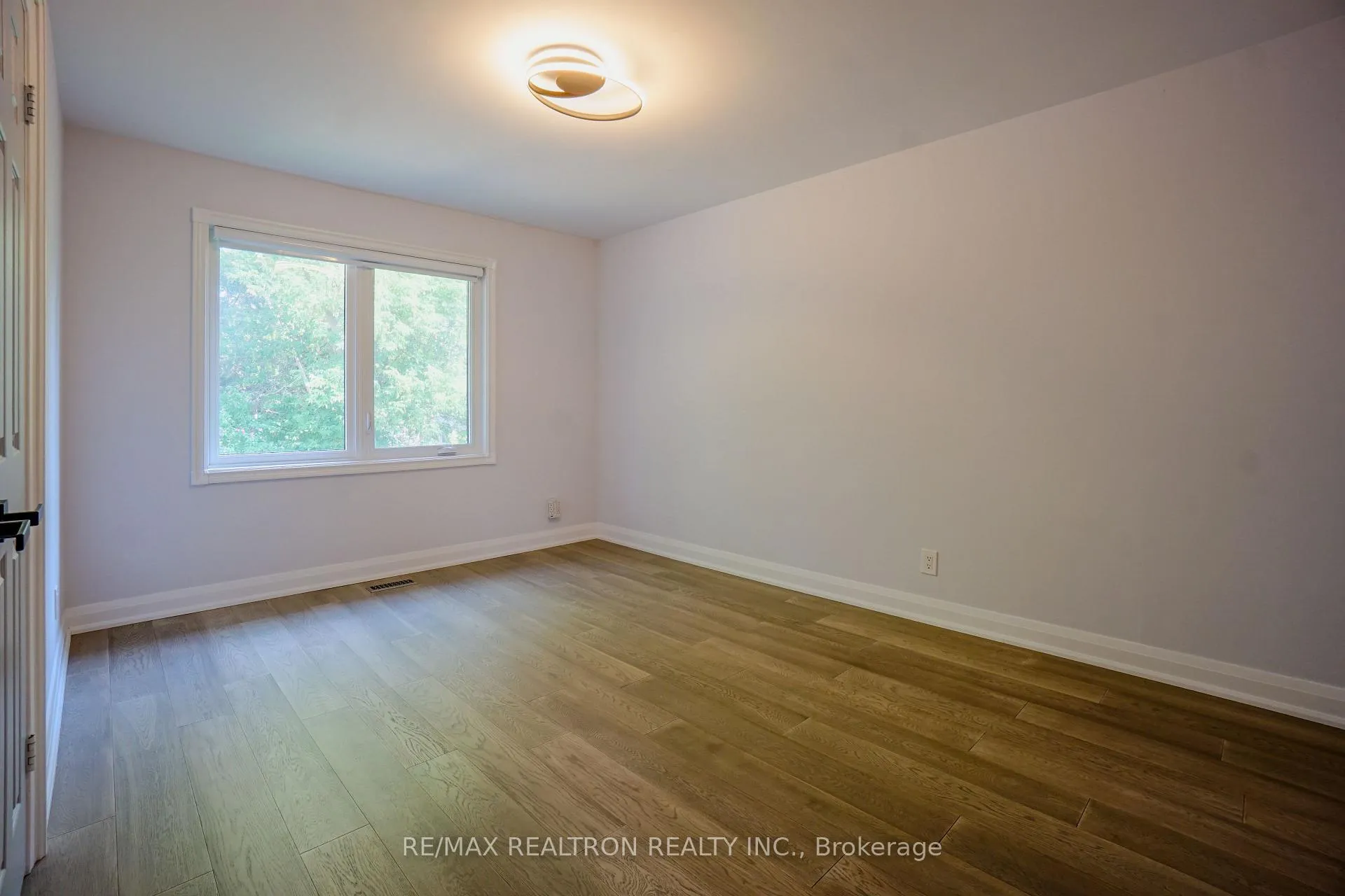 Photo 34 of 206 Carlton Road, Markham, Unionville — HOMEH