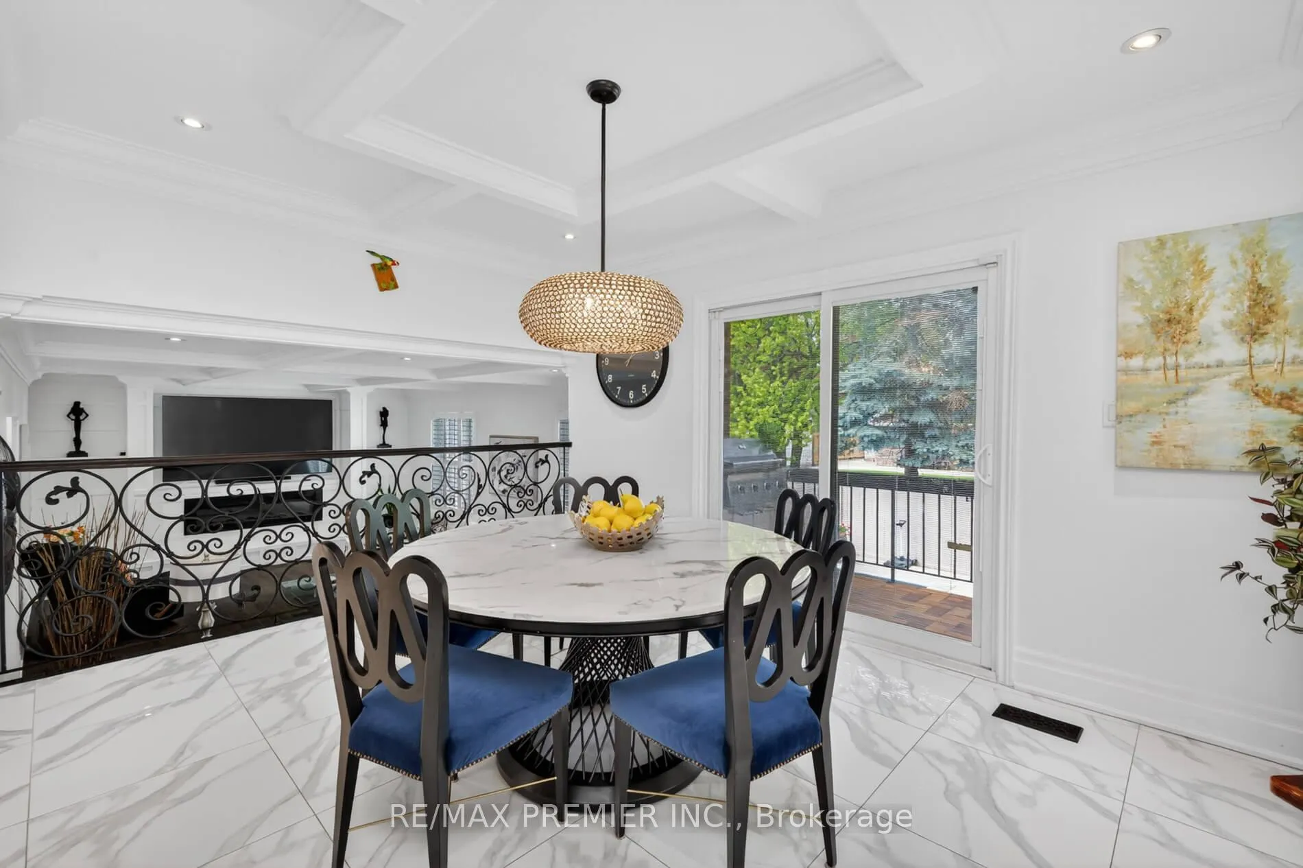 Photo 9 of 21 Forest Circle Court, Vaughan, East Woodbridge — HOMEH
