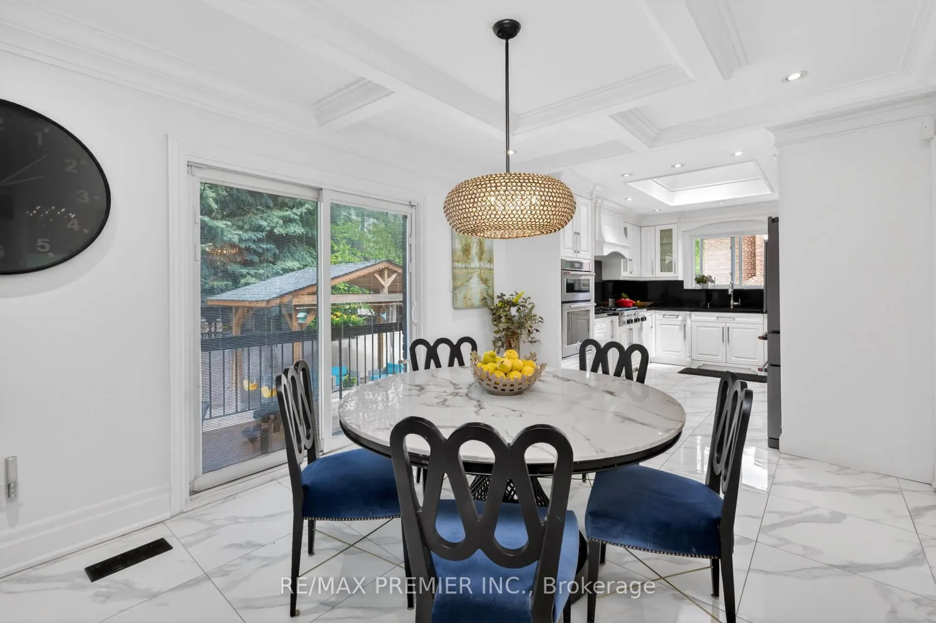 Photo 10 of 21 Forest Circle Court, Vaughan, East Woodbridge — HOMEH