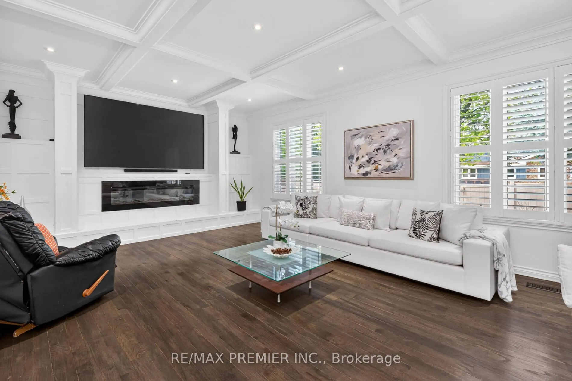 Photo 15 of 21 Forest Circle Court, Vaughan, East Woodbridge — HOMEH