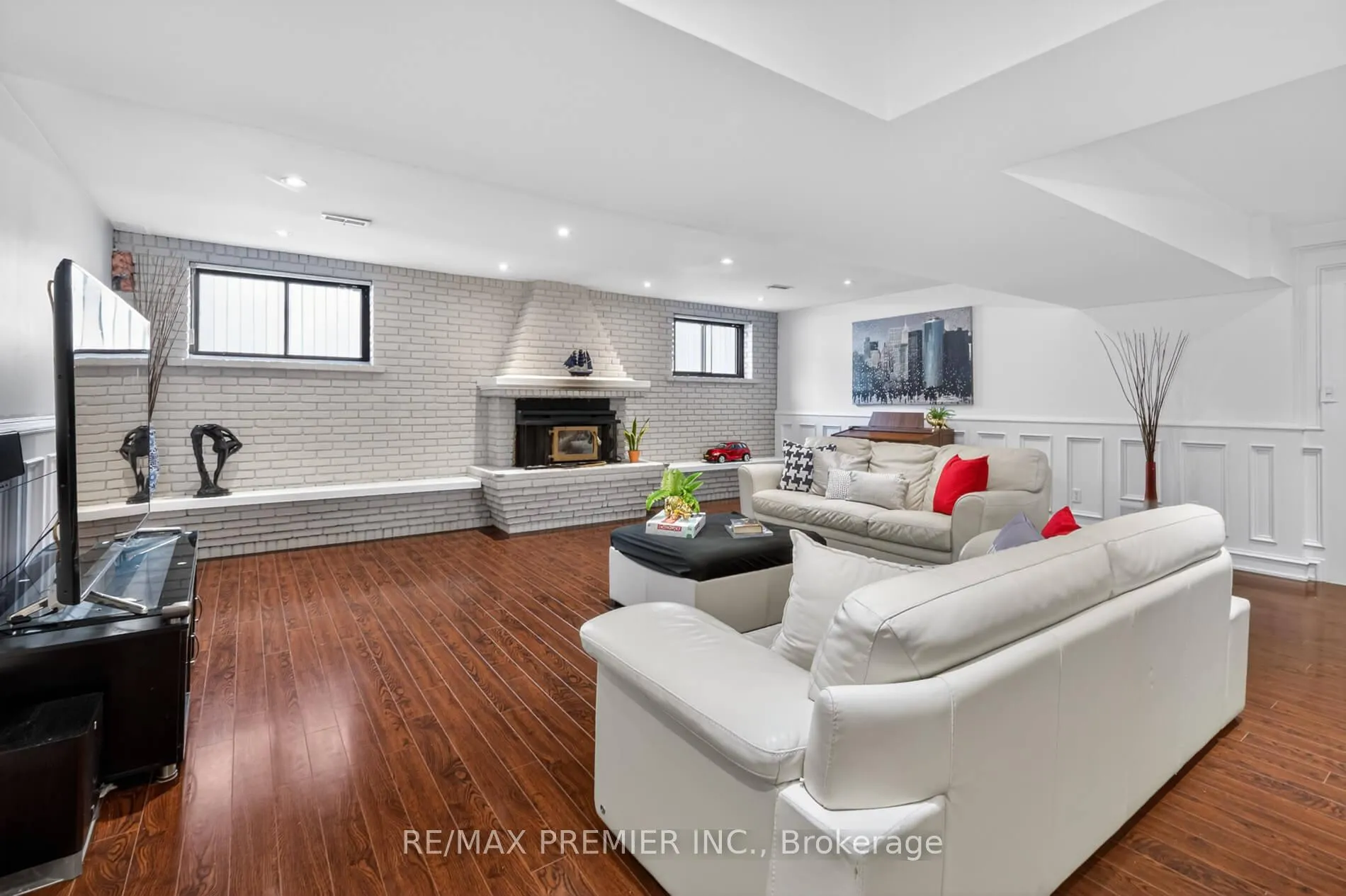 Photo 26 of 21 Forest Circle Court, Vaughan, East Woodbridge — HOMEH
