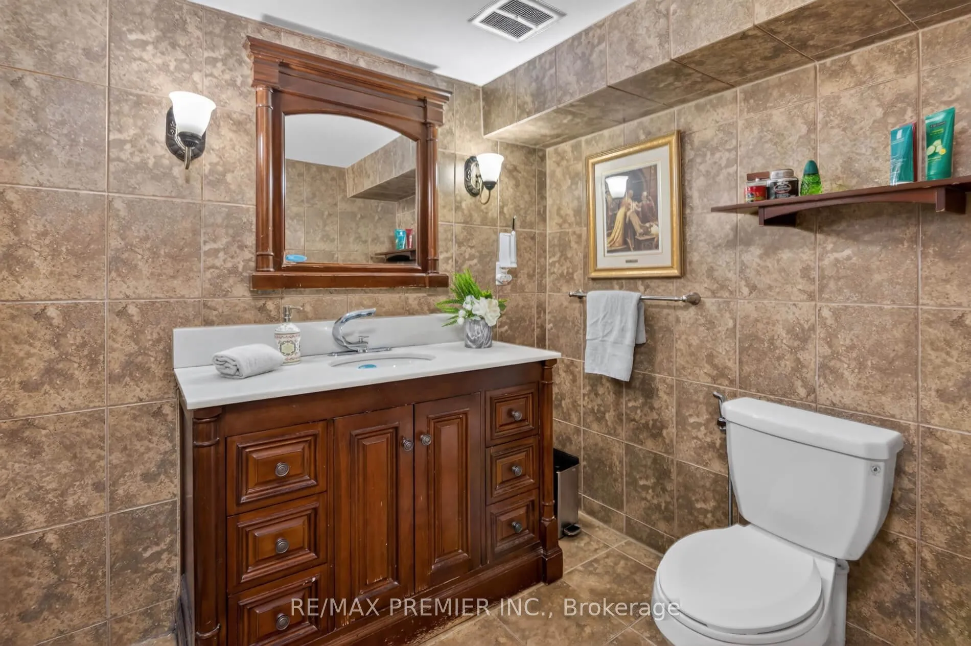 Photo 29 of 21 Forest Circle Court, Vaughan, East Woodbridge — HOMEH