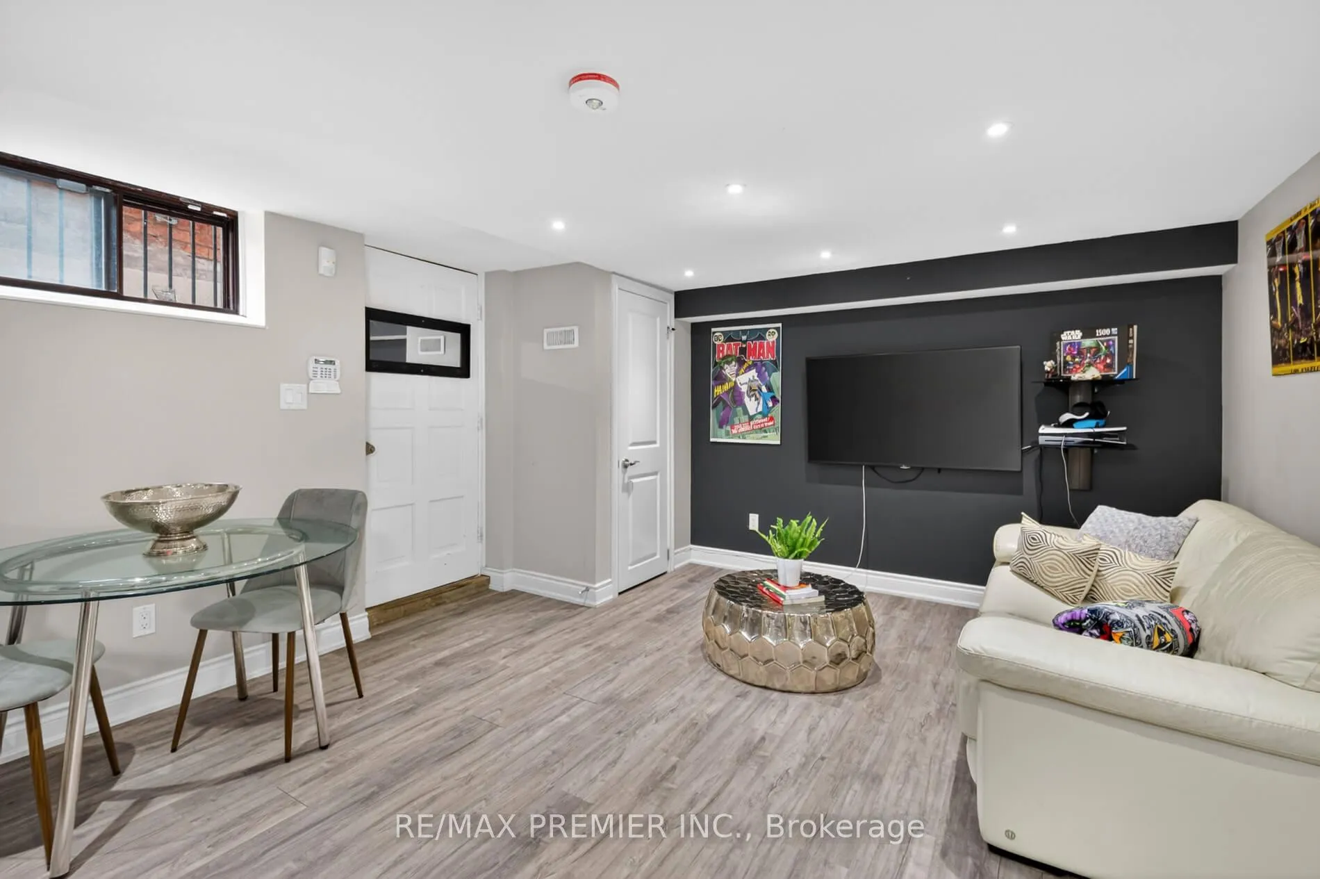 Photo 30 of 21 Forest Circle Court, Vaughan, East Woodbridge — HOMEH