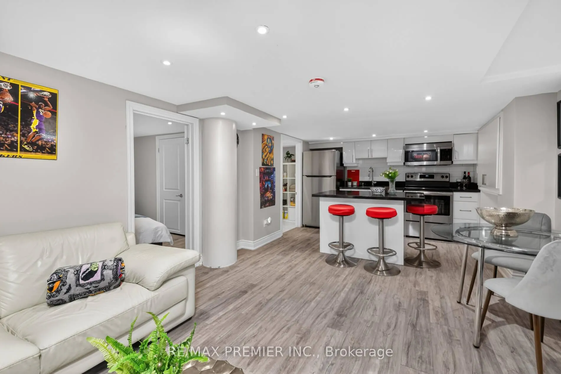 Photo 33 of 21 Forest Circle Court, Vaughan, East Woodbridge — HOMEH