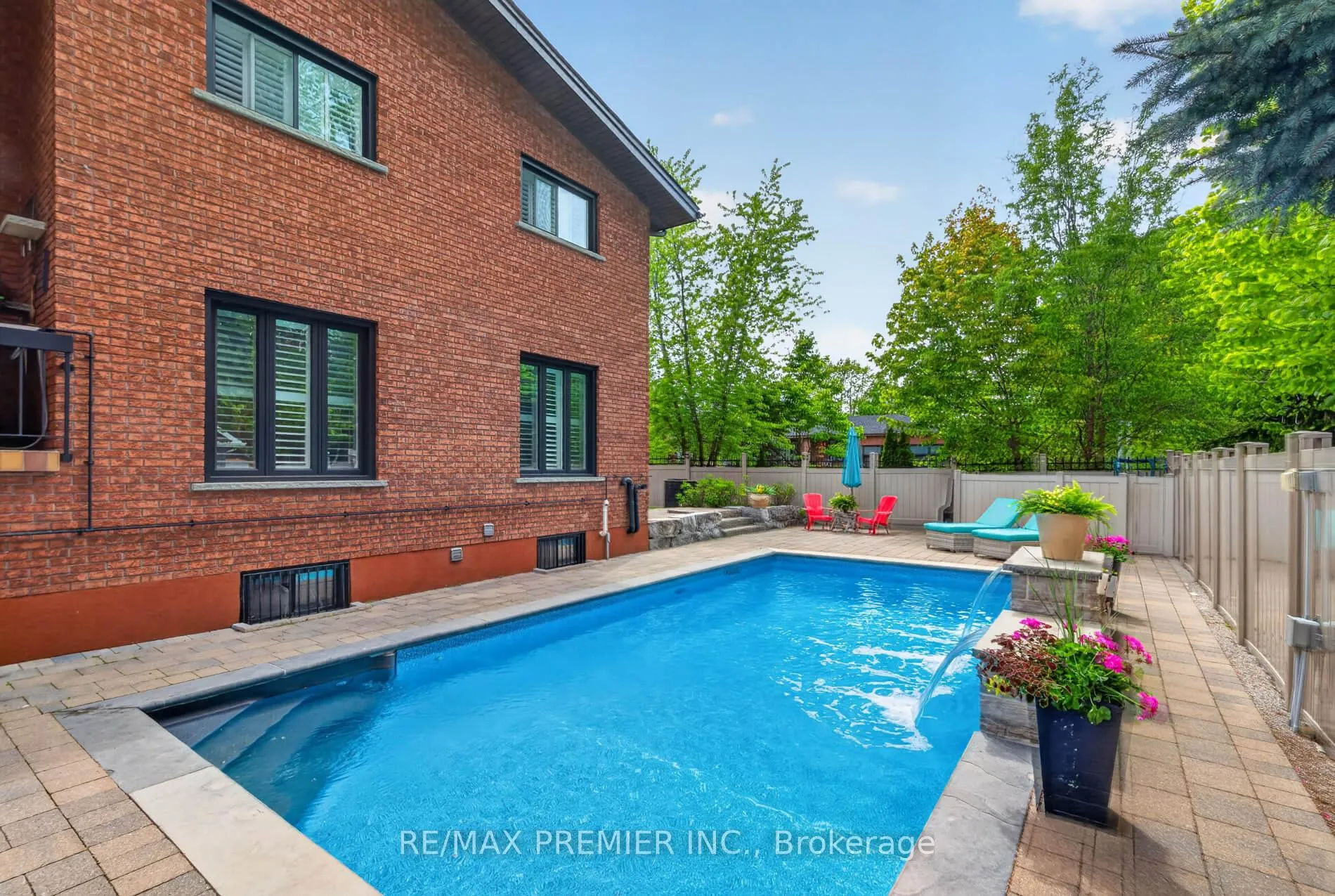 Photo 40 of 21 Forest Circle Court, Vaughan, East Woodbridge — HOMEH